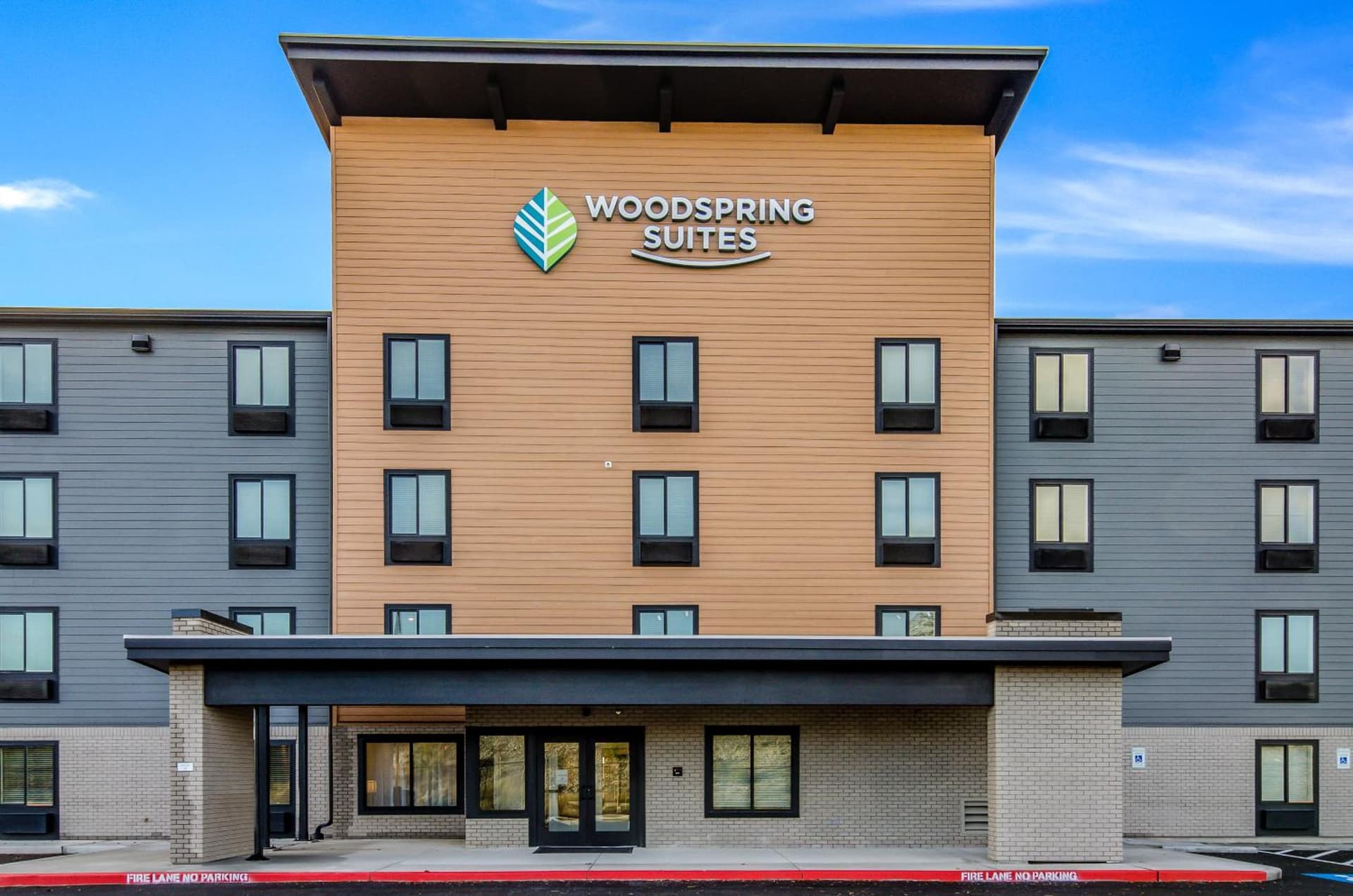 WoodSpring Suites Portland Vancouver gallery photo in Vancouver, WA — image 13