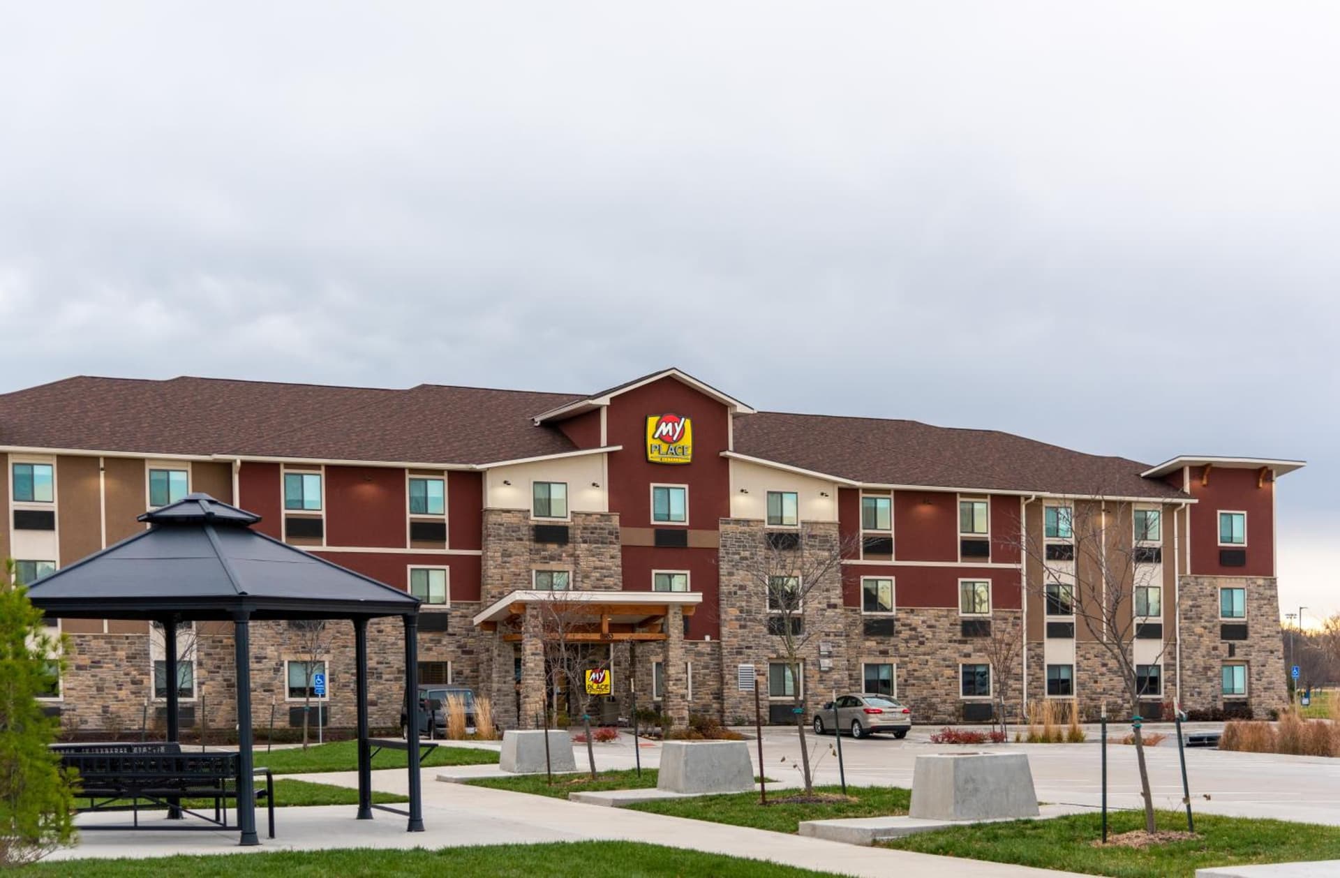 My Place Hotel-Overland Park, KS interior in Overland Park, KS — gallery photo 2