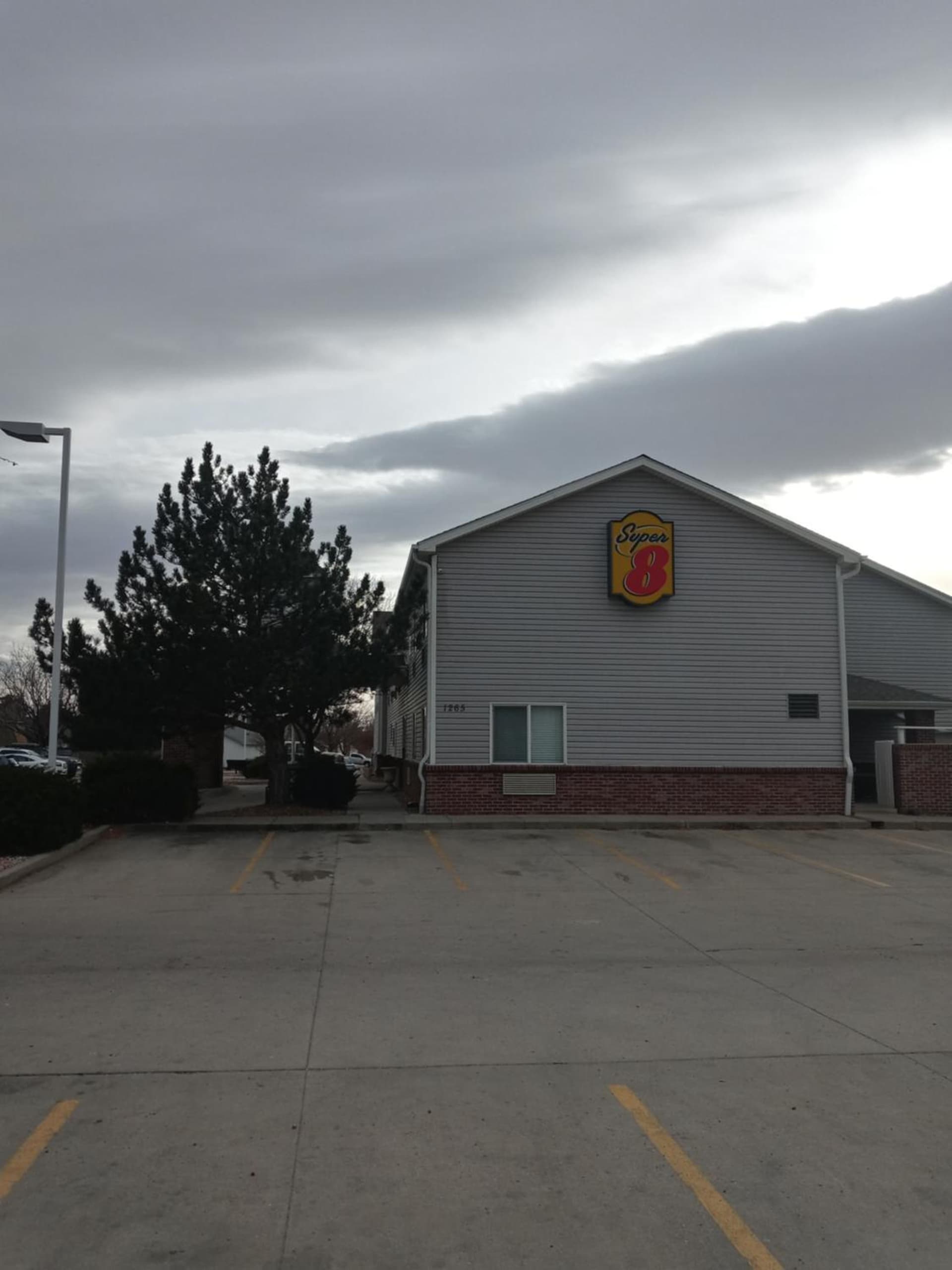 Super 8 by Wyndham Windsor gallery photo in Windsor, CO — image 20