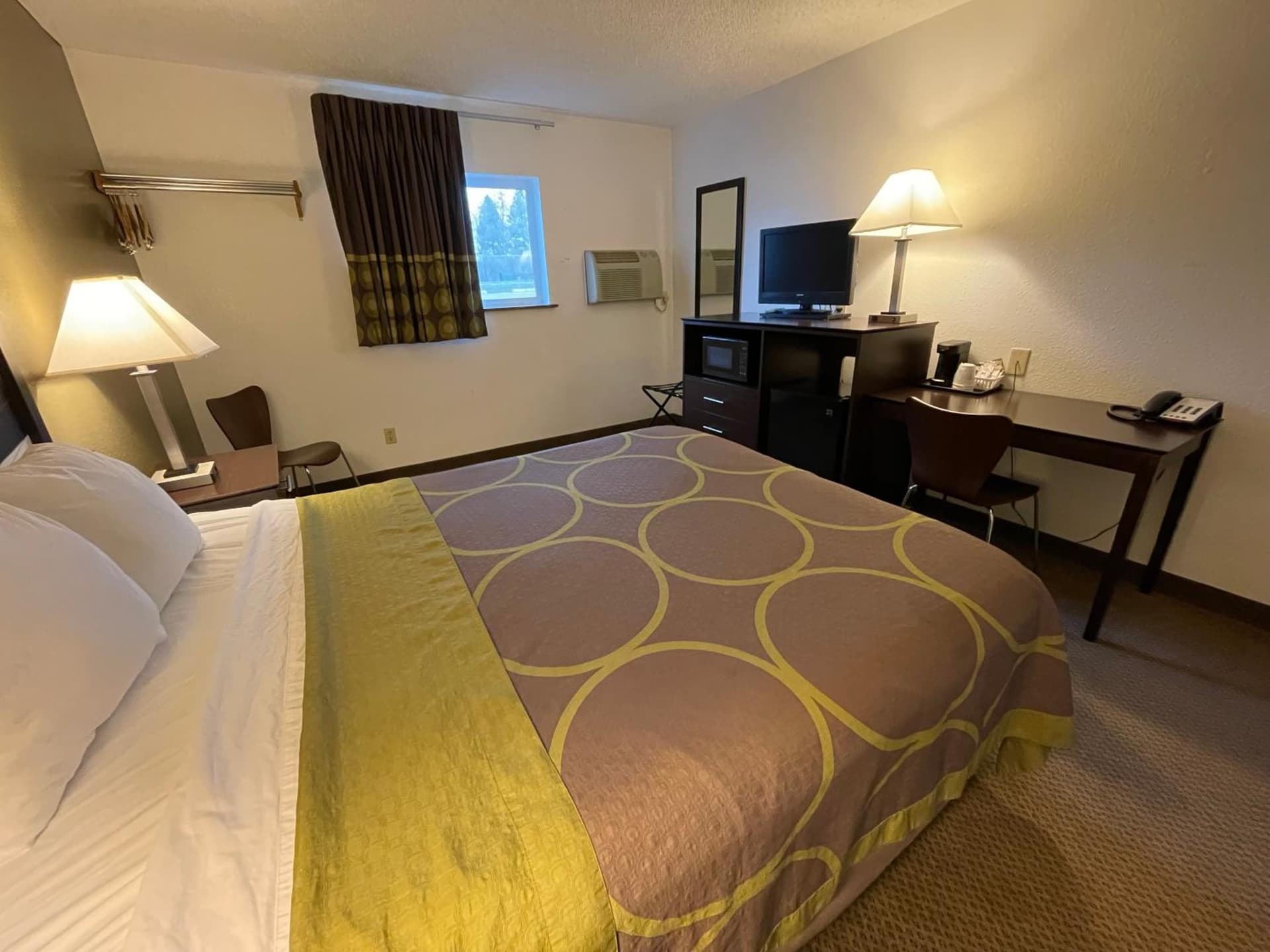Studio 1 Hotel & Extended Stay - Missoula interior in Missoula, MT — gallery photo 2