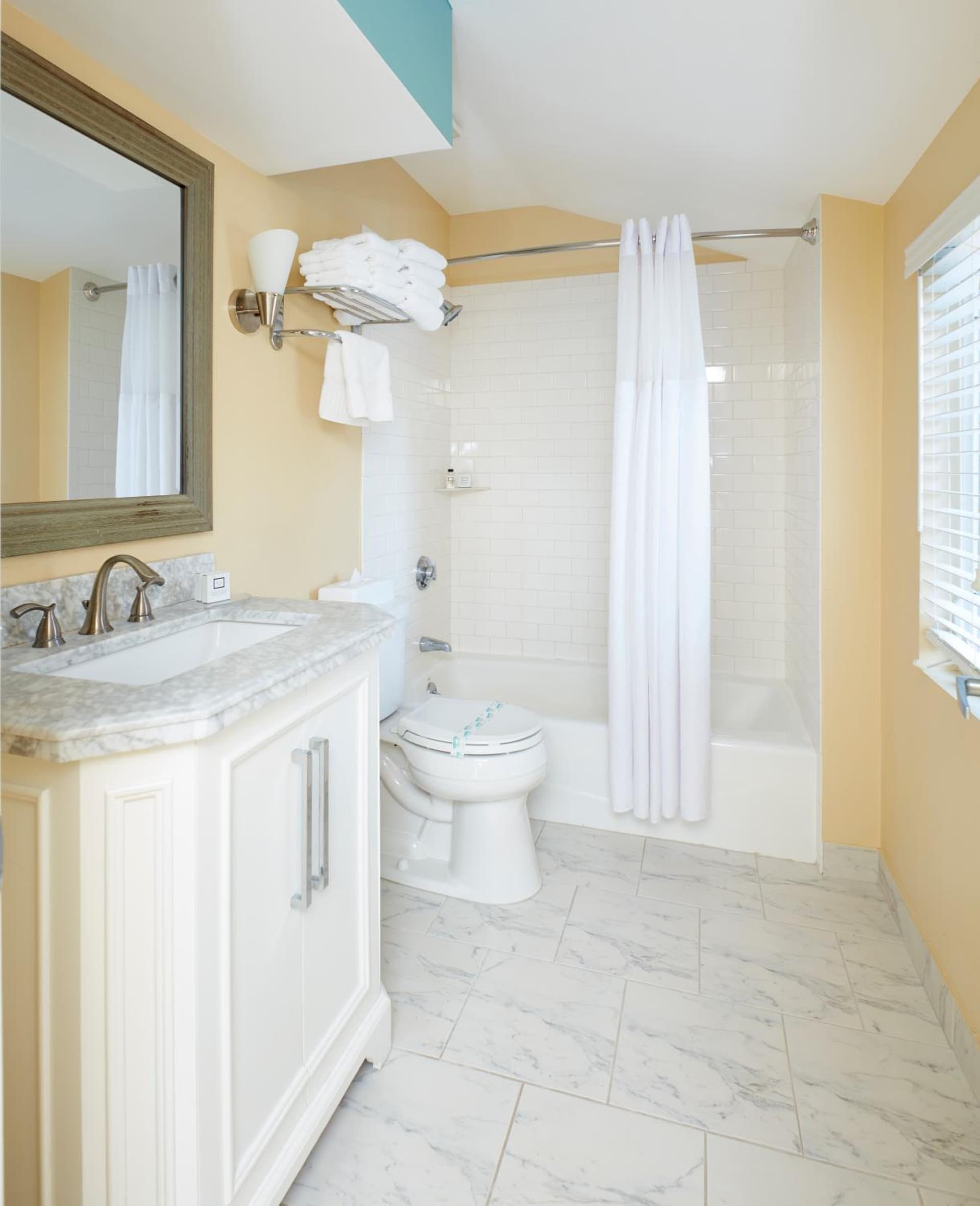 Breezeway Boutique Hotel gallery photo in Westerly, RI — image 58