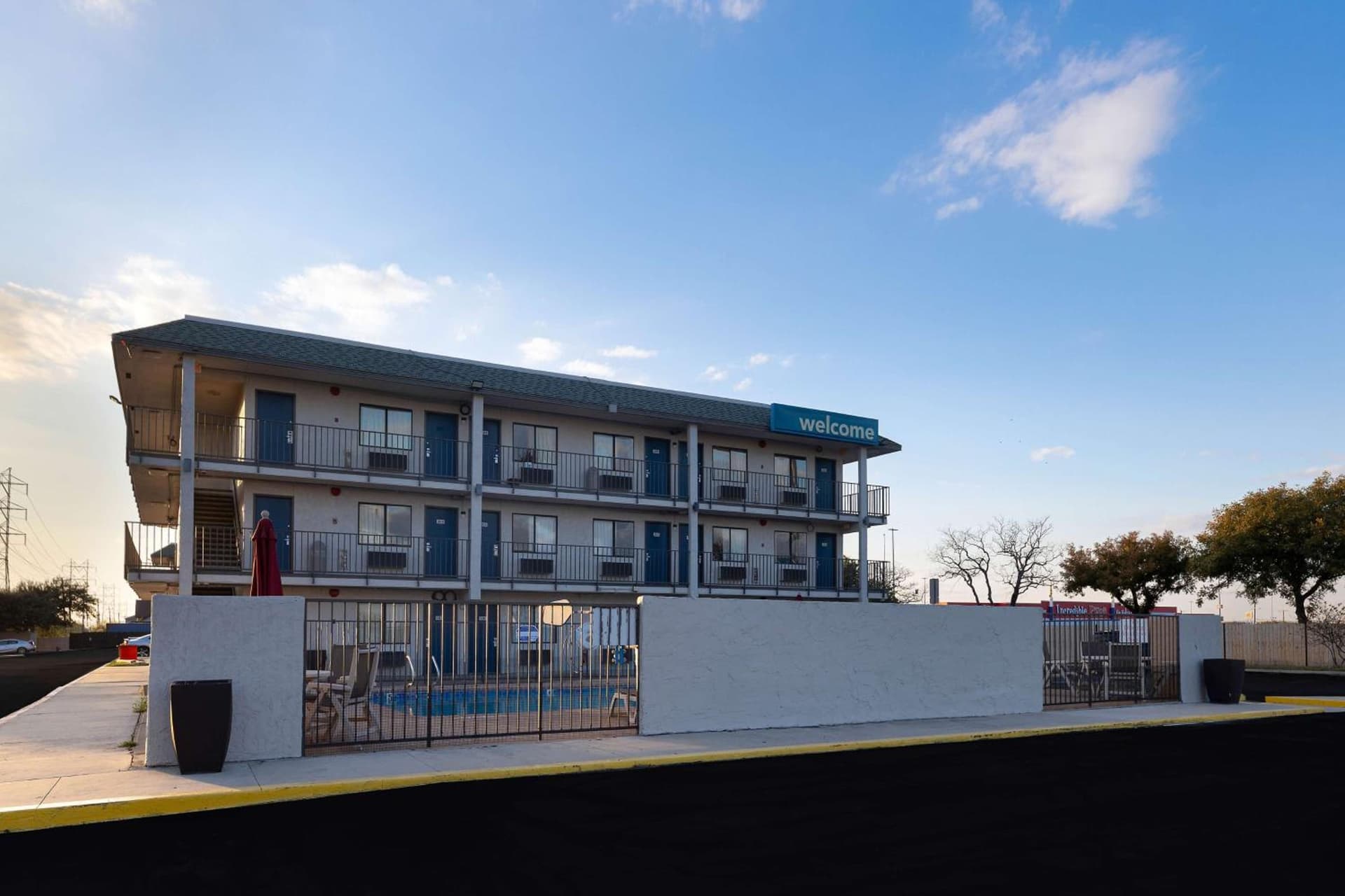 Motel 6-San Antonio, TX - West SeaWorld featured exterior or lobby in San Antonio, TX — similar hotel