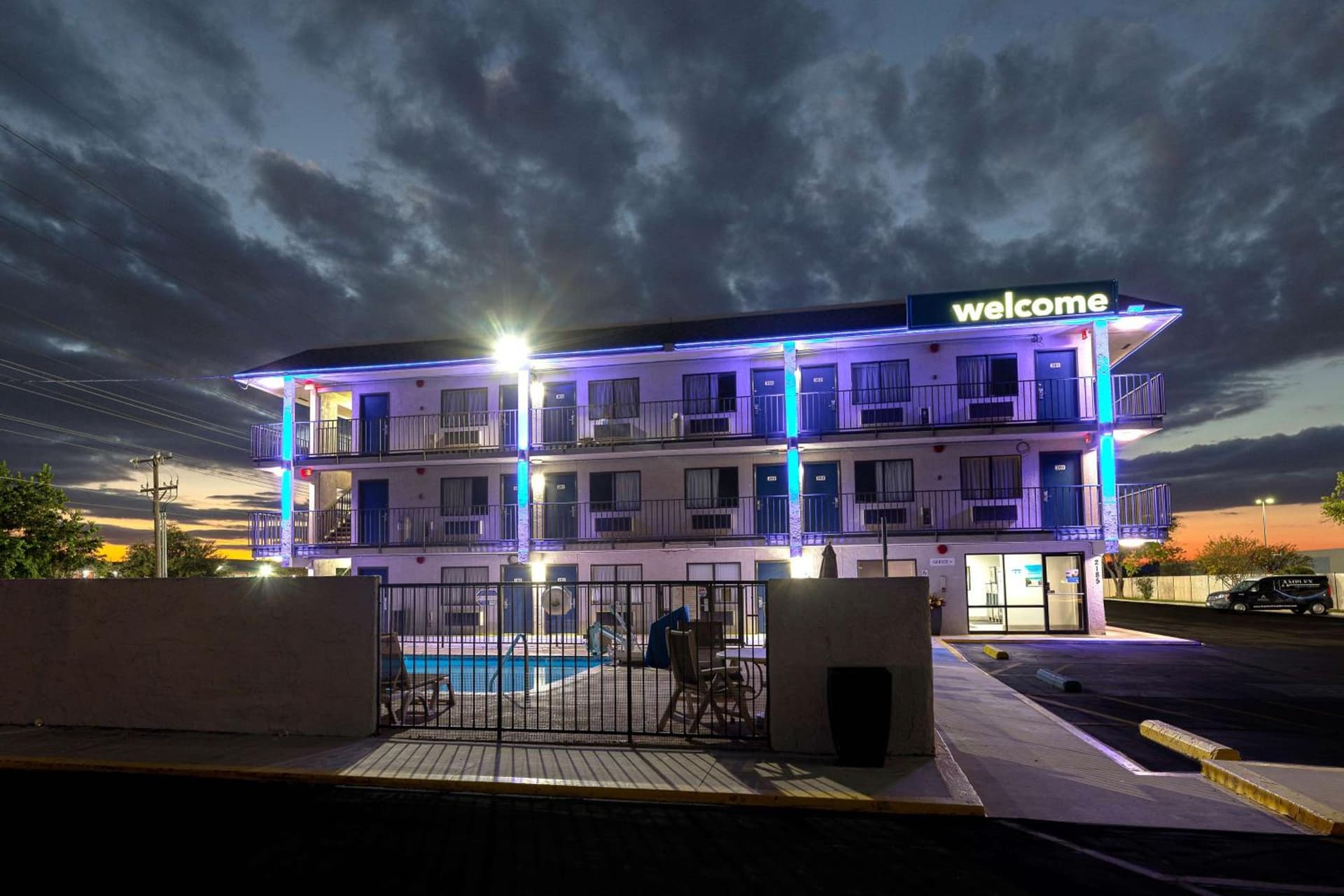 Motel 6-San Antonio, TX - West SeaWorld property views in San Antonio, TX — gallery photo 3