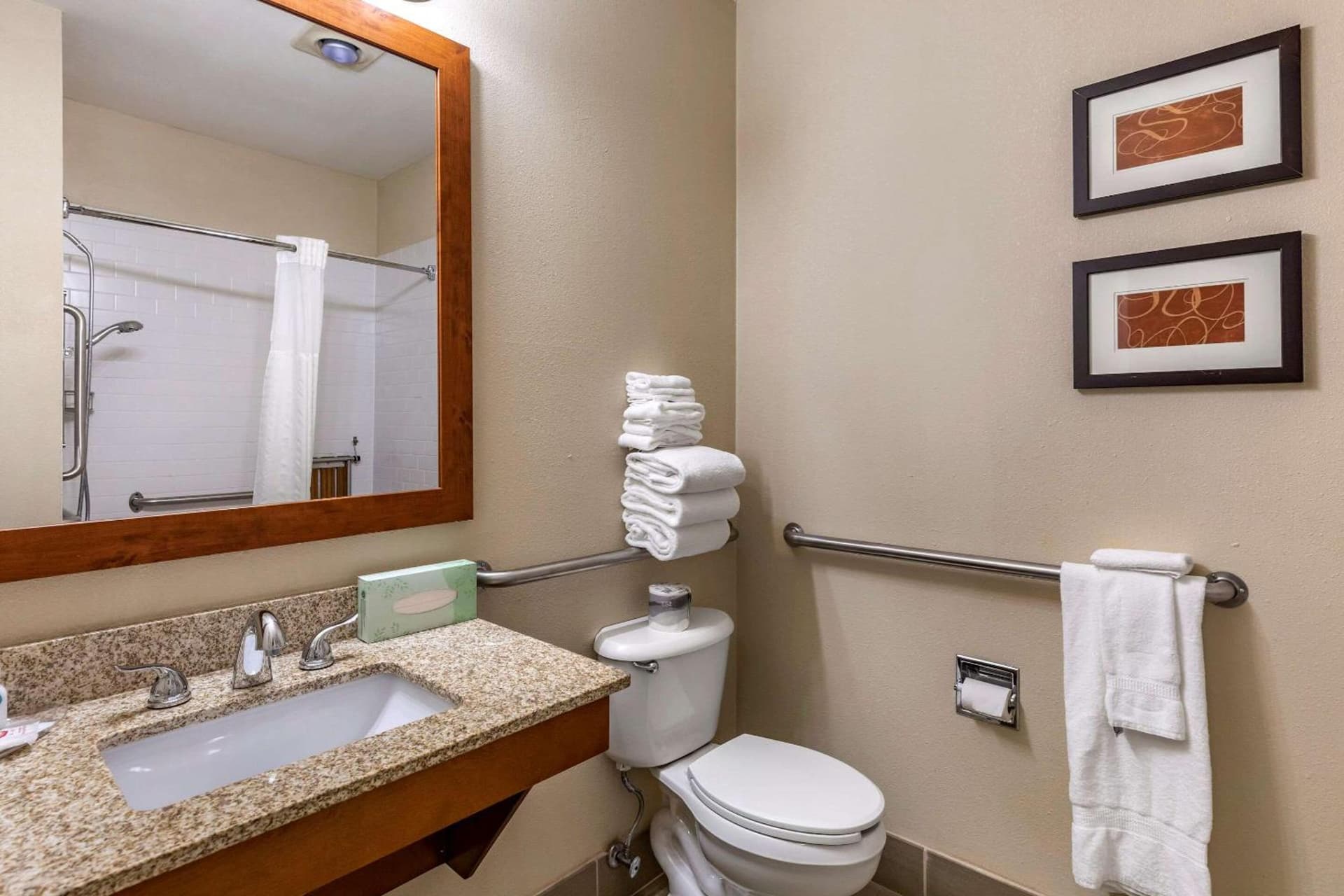 Comfort Suites Fort Collins Near University gallery photo in Fort Collins, CO — image 9