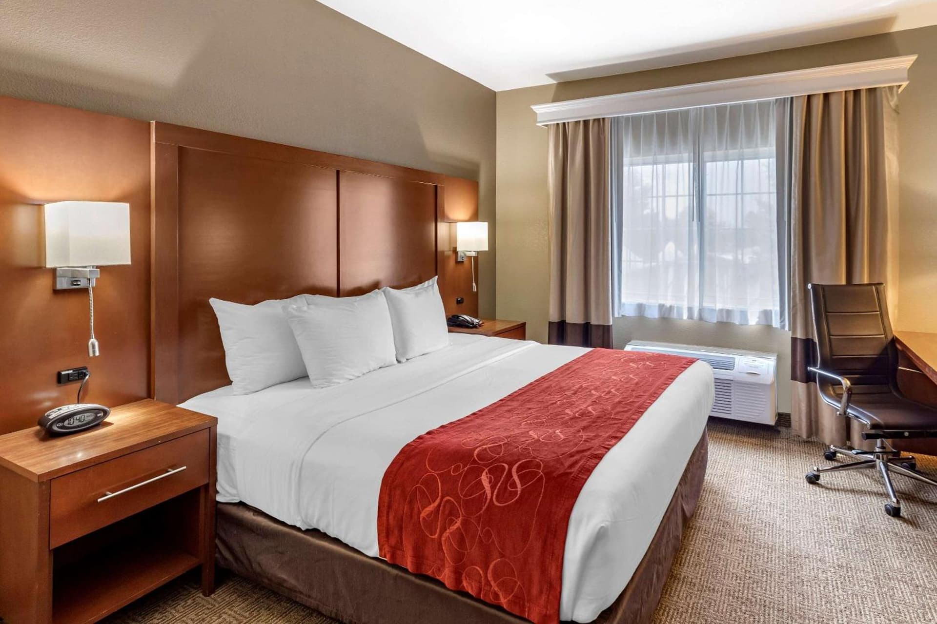 Comfort Suites Fort Collins Near University gallery photo in Fort Collins, CO — image 36