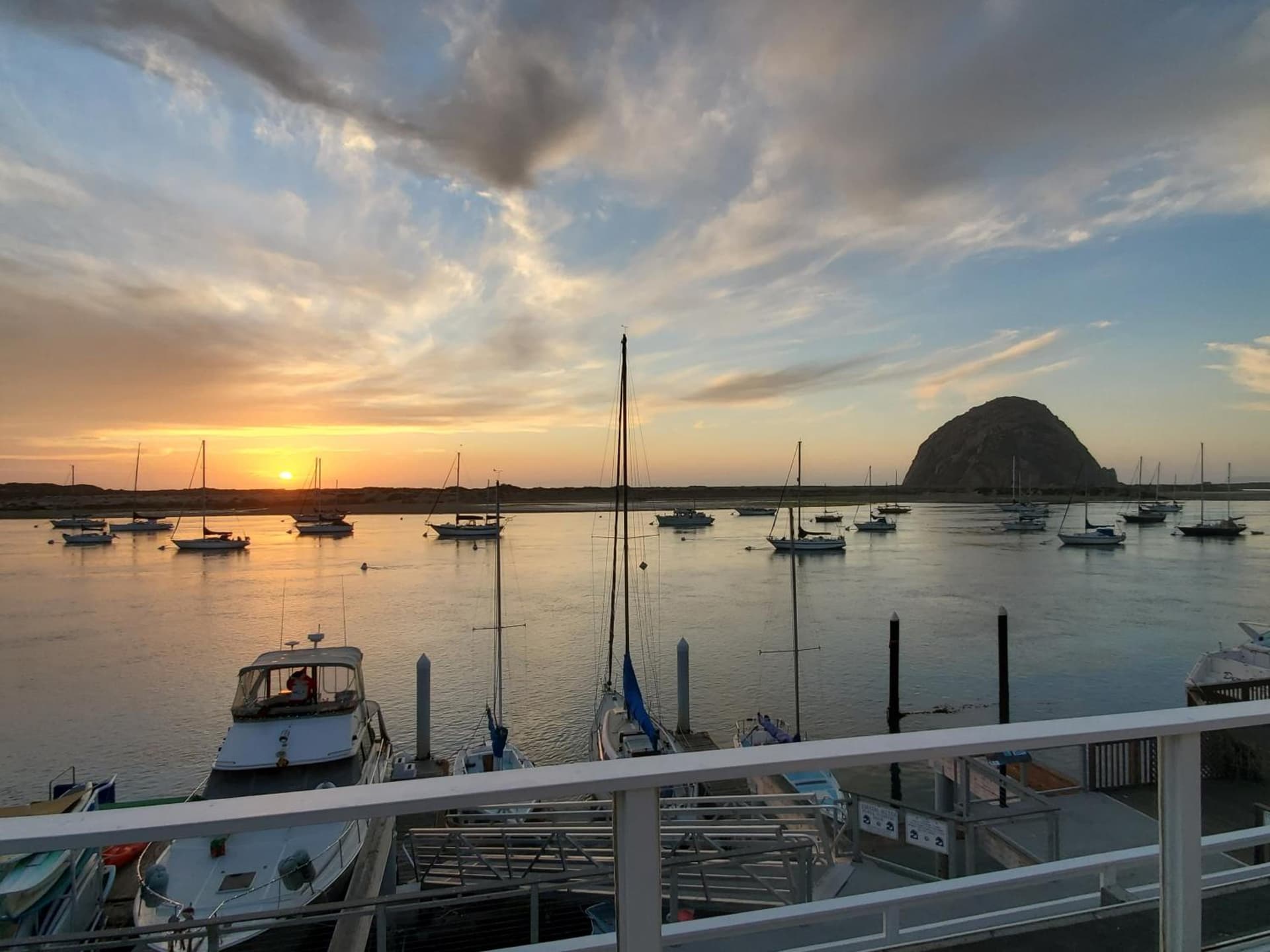Gray's Inn & Gallery property views in Morro Bay, CA — gallery photo 3