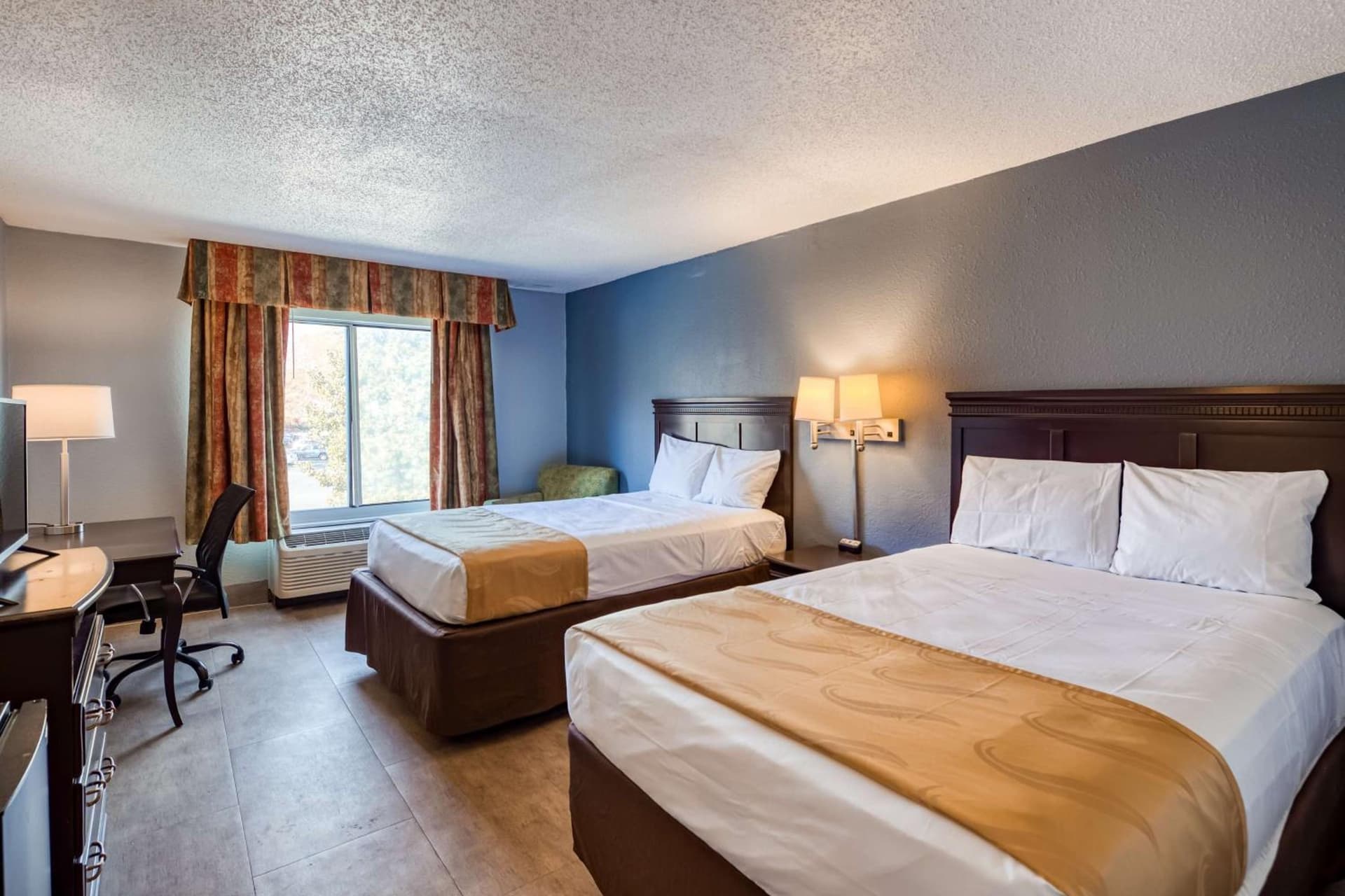 SureStay Plus Hotel by Best Western Durham Medical Center gallery photo in Durham, NC — image 22