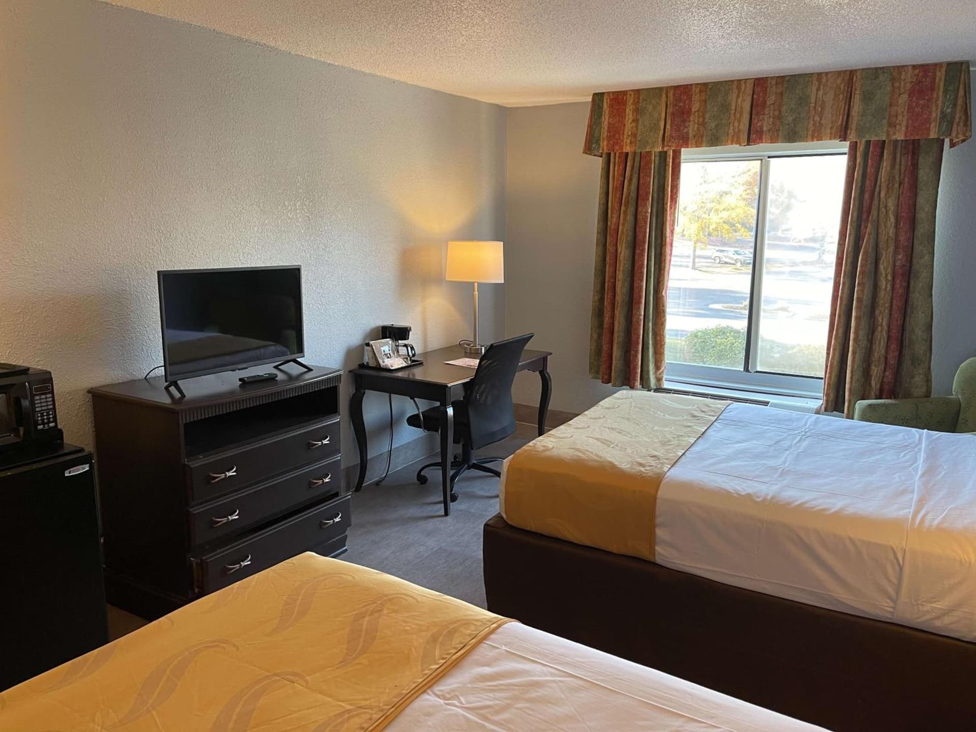 SureStay Plus Hotel by Best Western Durham Medical Center interior in Durham, NC — gallery photo 2