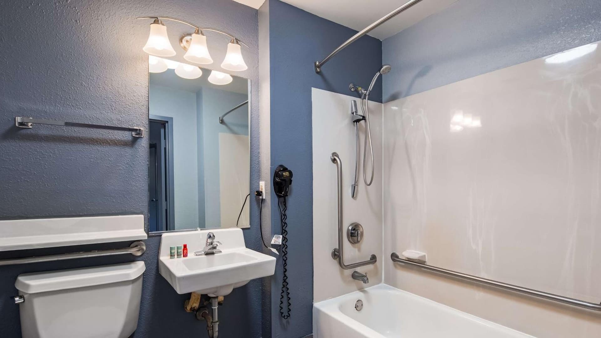 SureStay Plus Hotel by Best Western Durham Medical Center gallery photo in Durham, NC — image 20