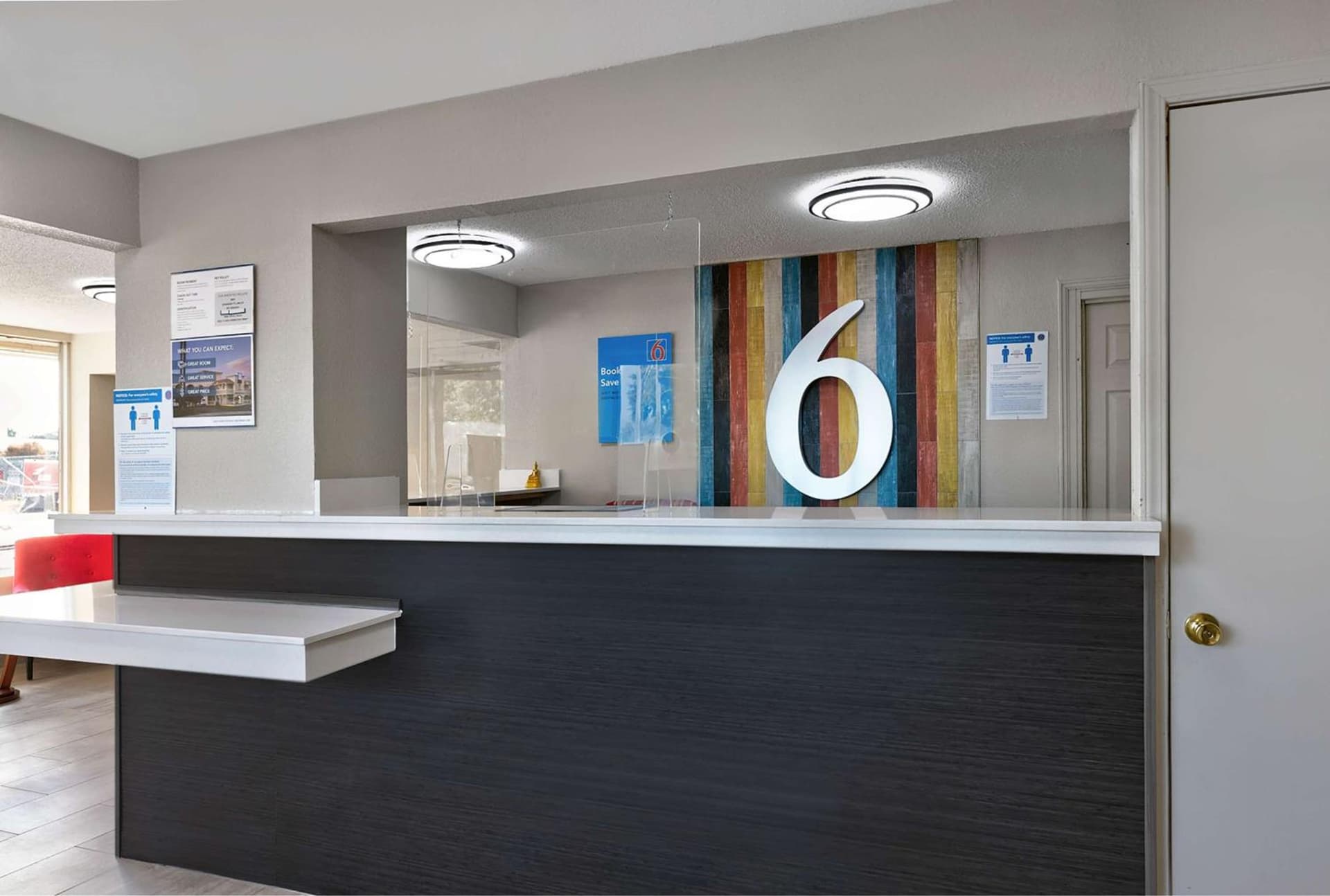 Motel 6 McDonough, GA interior in McDonough, GA — gallery photo 2