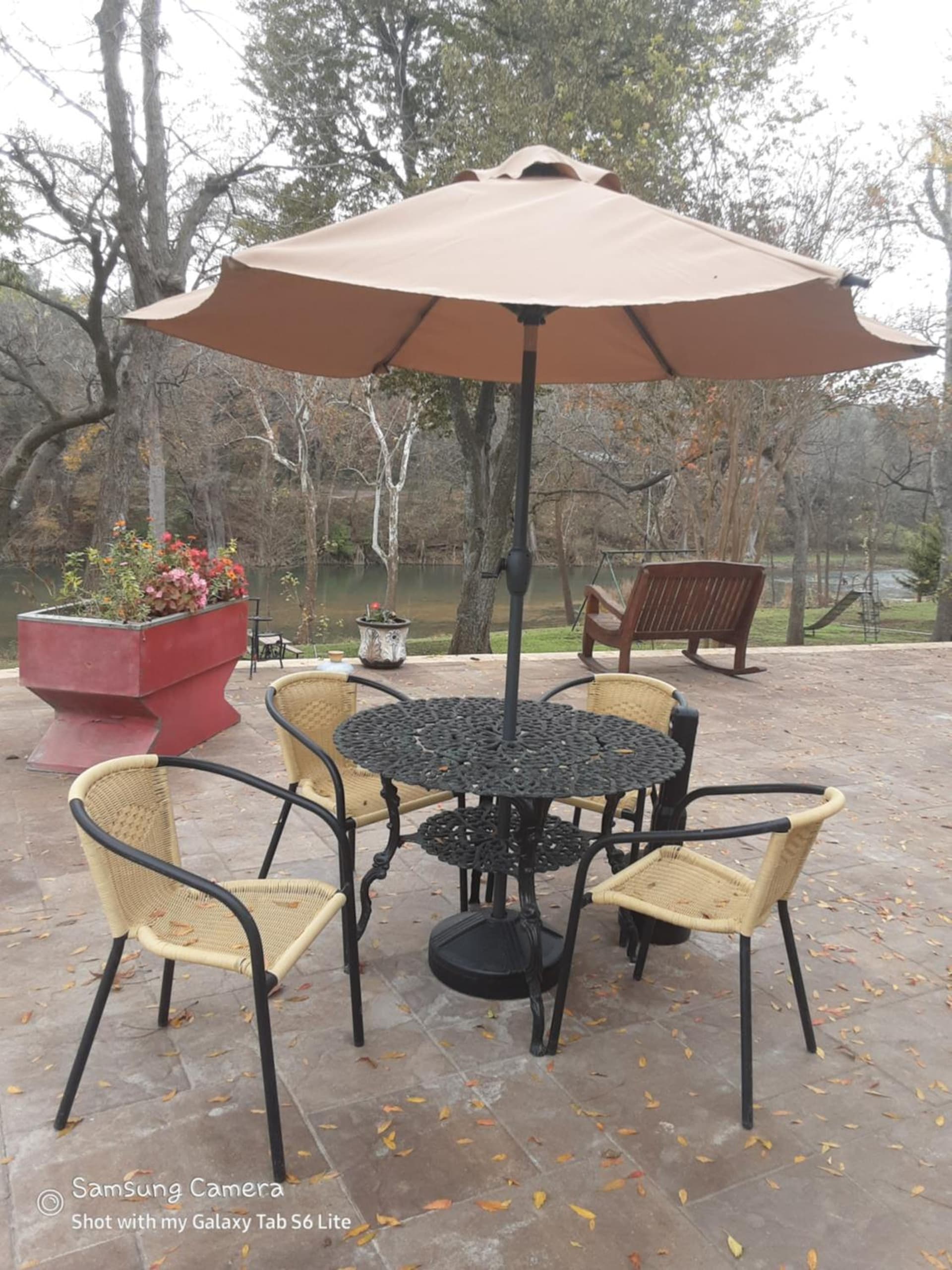 Horseshoe Riverside Lodge gallery photo in Canyon Lake, TX — image 27