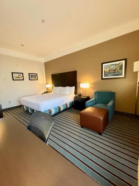 La Quinta by Wyndham Bakersfield North gallery photo in Bakersfield, CA — image 46