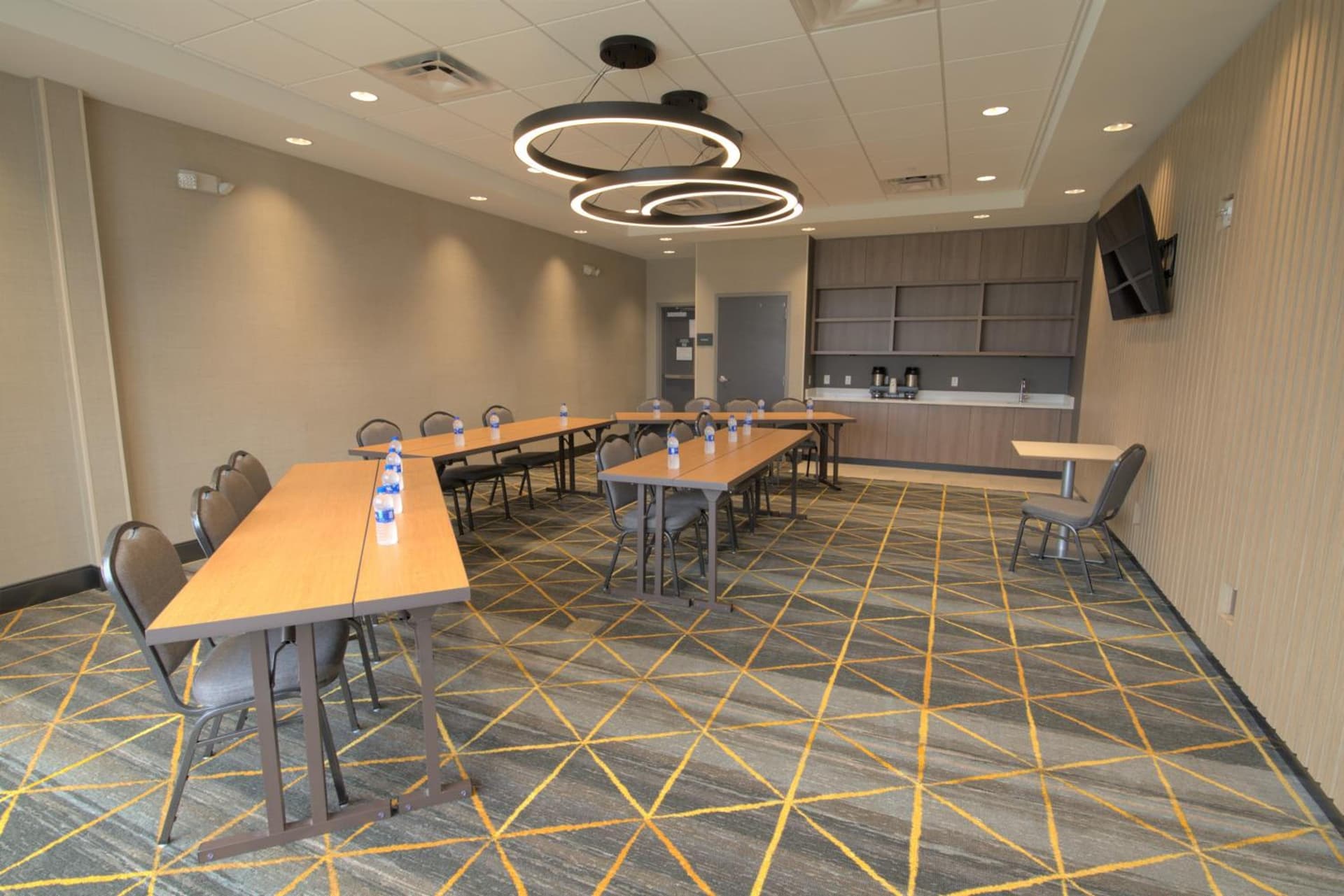 Holiday Inn & Suites - Hopkinsville - Convention Ctr by IHG gallery photo in Hopkinsville, KY — image 28