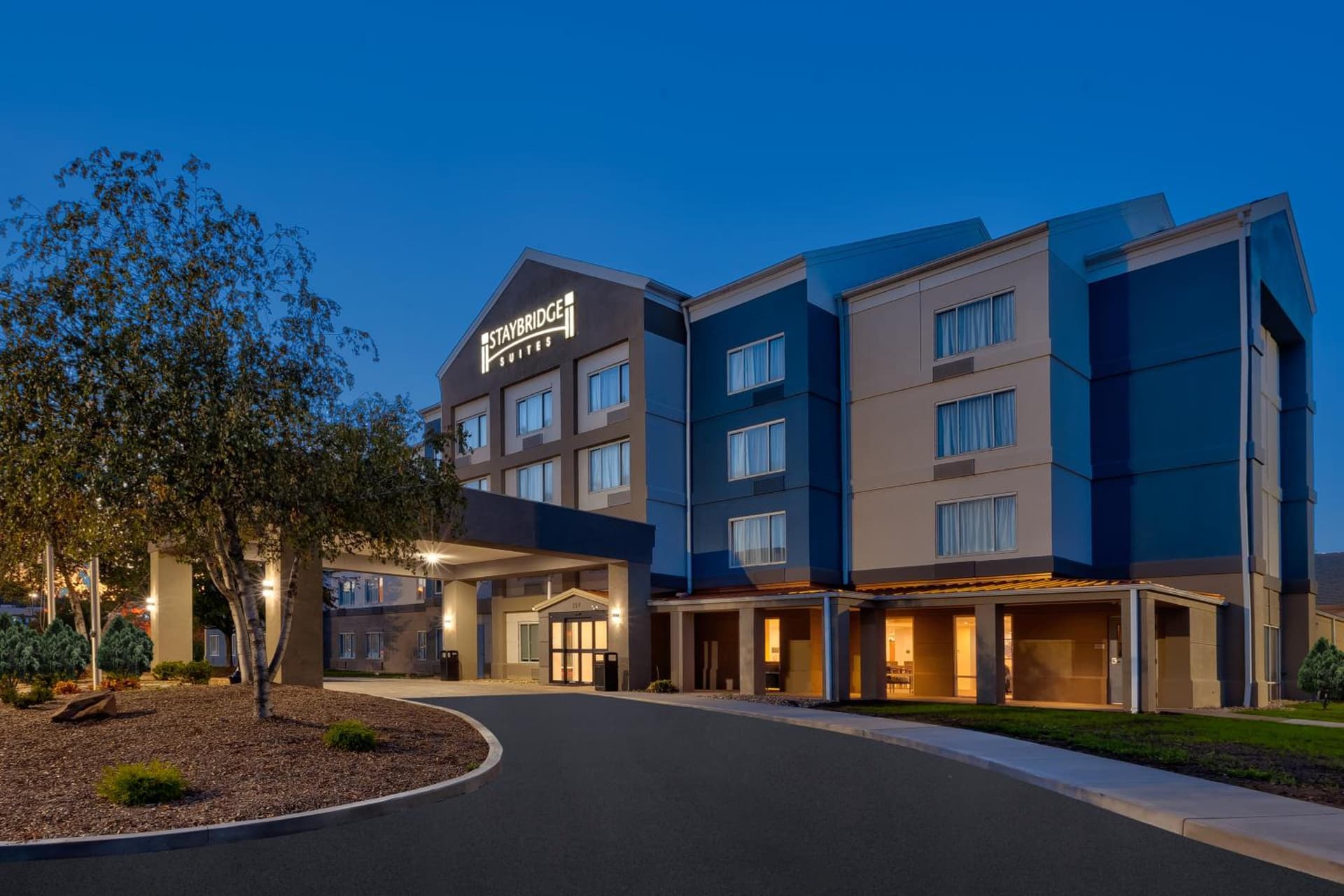 Staybridge Suites Pittsburgh Airport by IHG property views in Pittsburgh, PA — gallery photo 3
