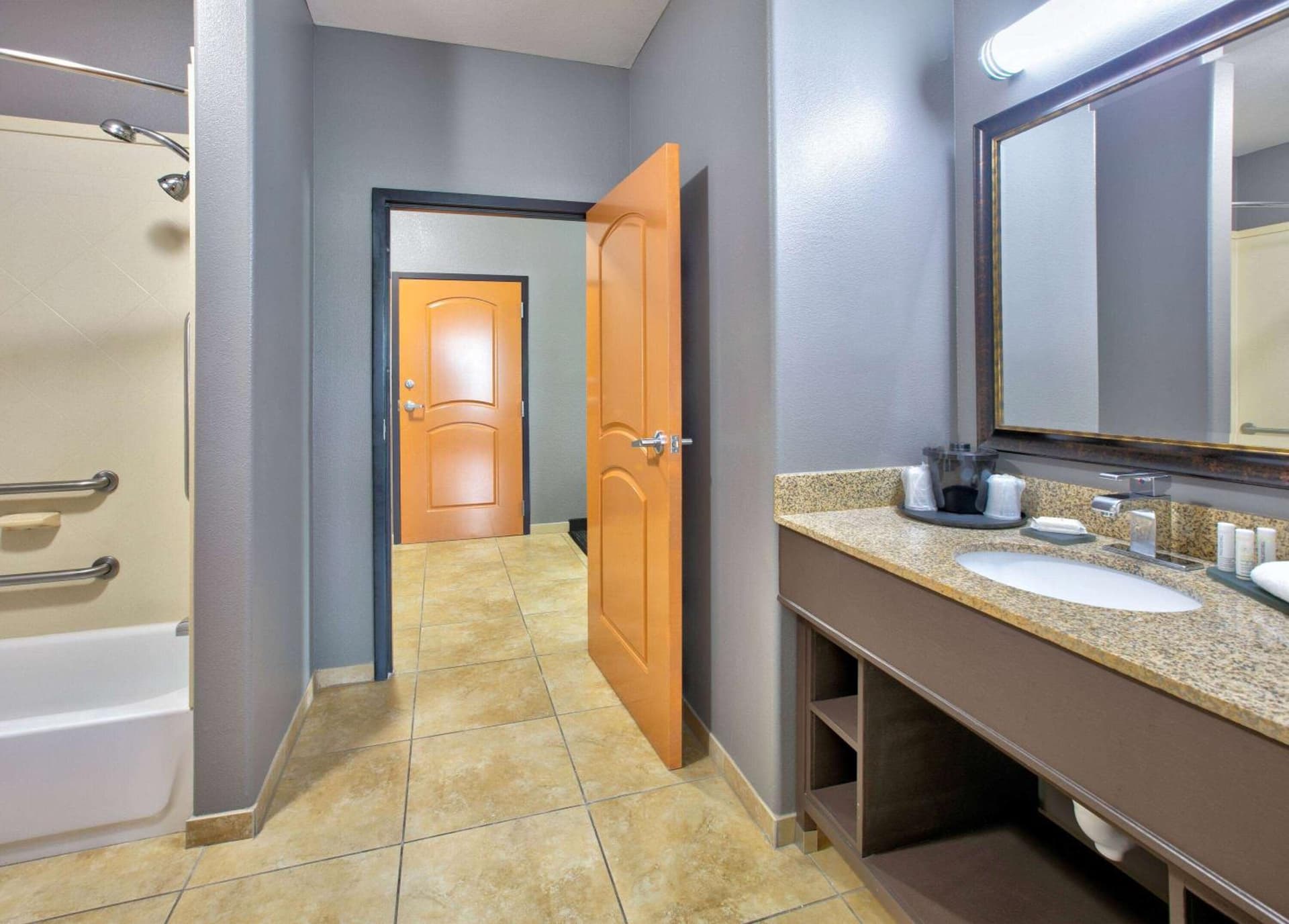 La Quinta Inn & Suites by Wyndham Little Rock - Bryant gallery photo in Bryant, AR — image 22