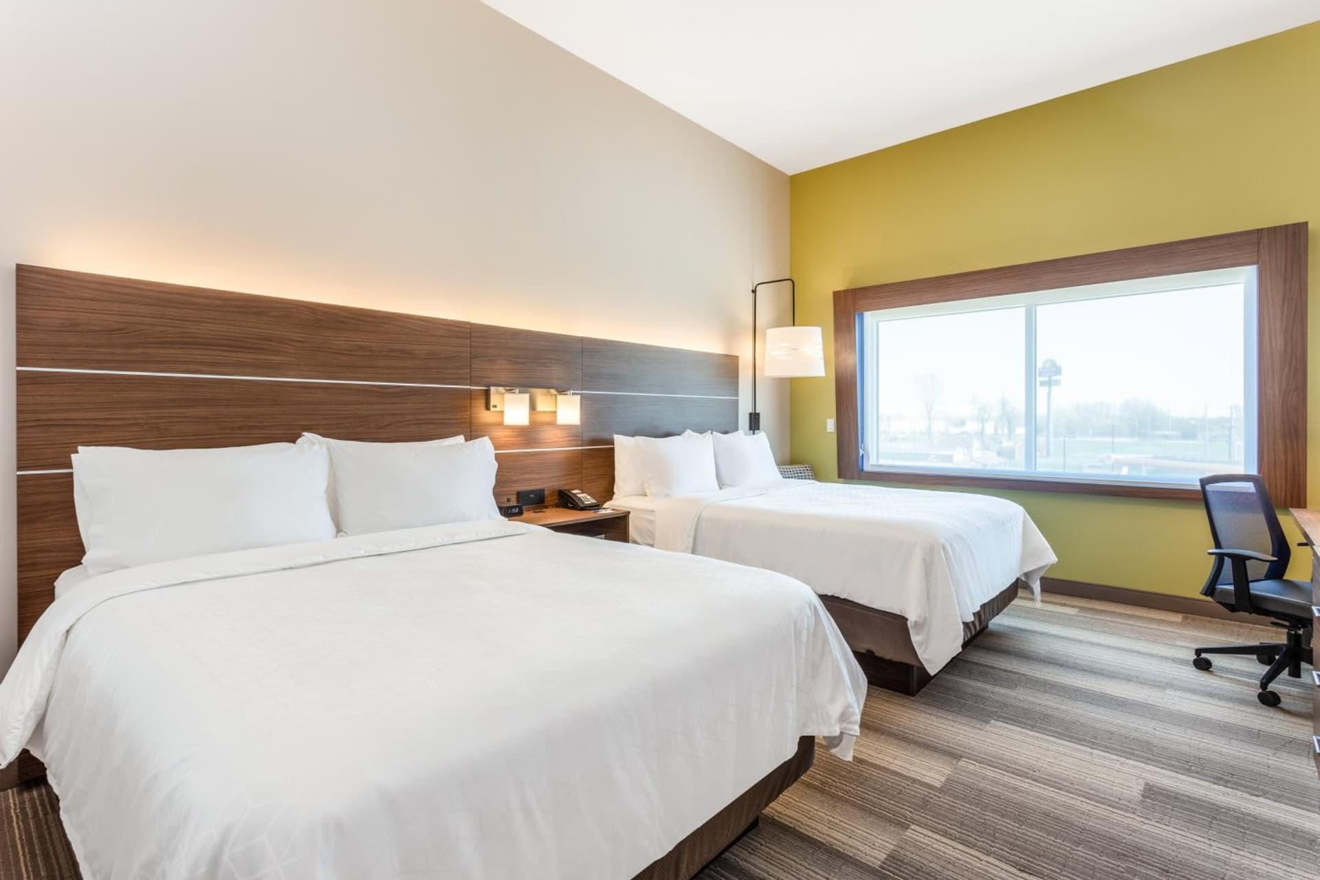 Holiday Inn Express & Suites - Springfield North by IHG gallery photo in Springfield, MO — image 33
