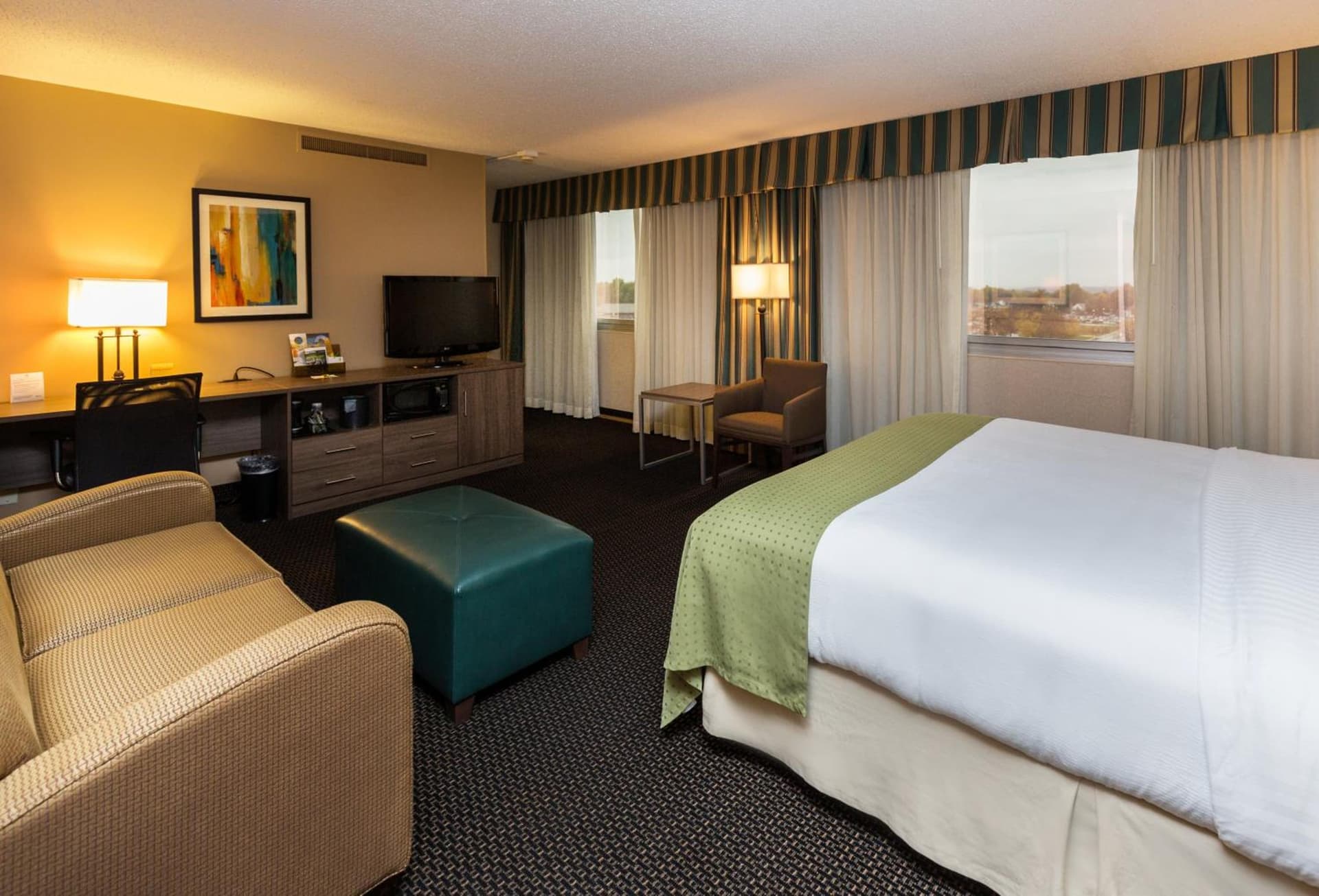 Holiday Inn Des Moines-Downtown-Mercy Campus by IHG gallery photo in Des Moines, IA — image 28