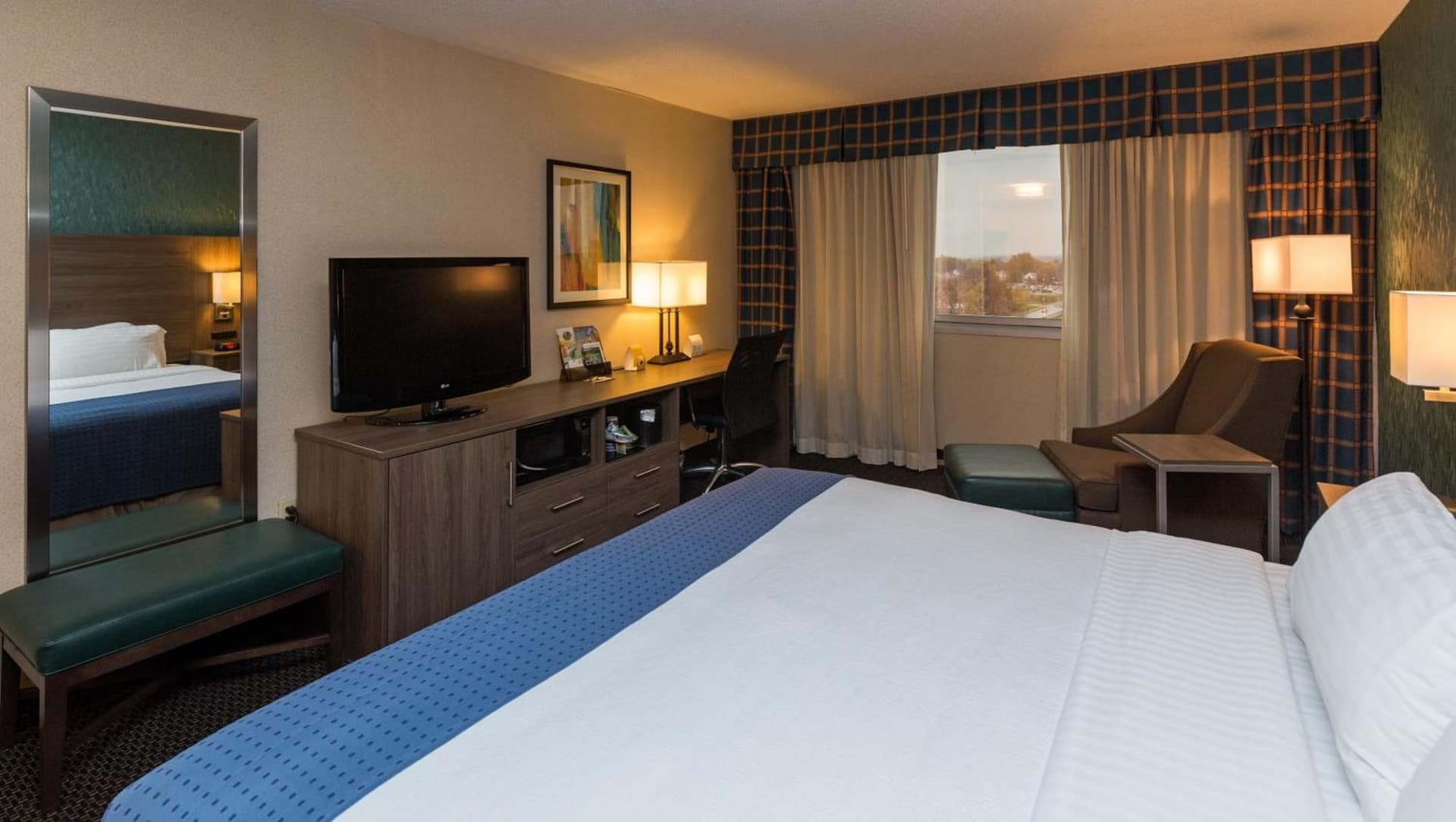 Holiday Inn Des Moines-Downtown-Mercy Campus by IHG gallery photo in Des Moines, IA — image 16