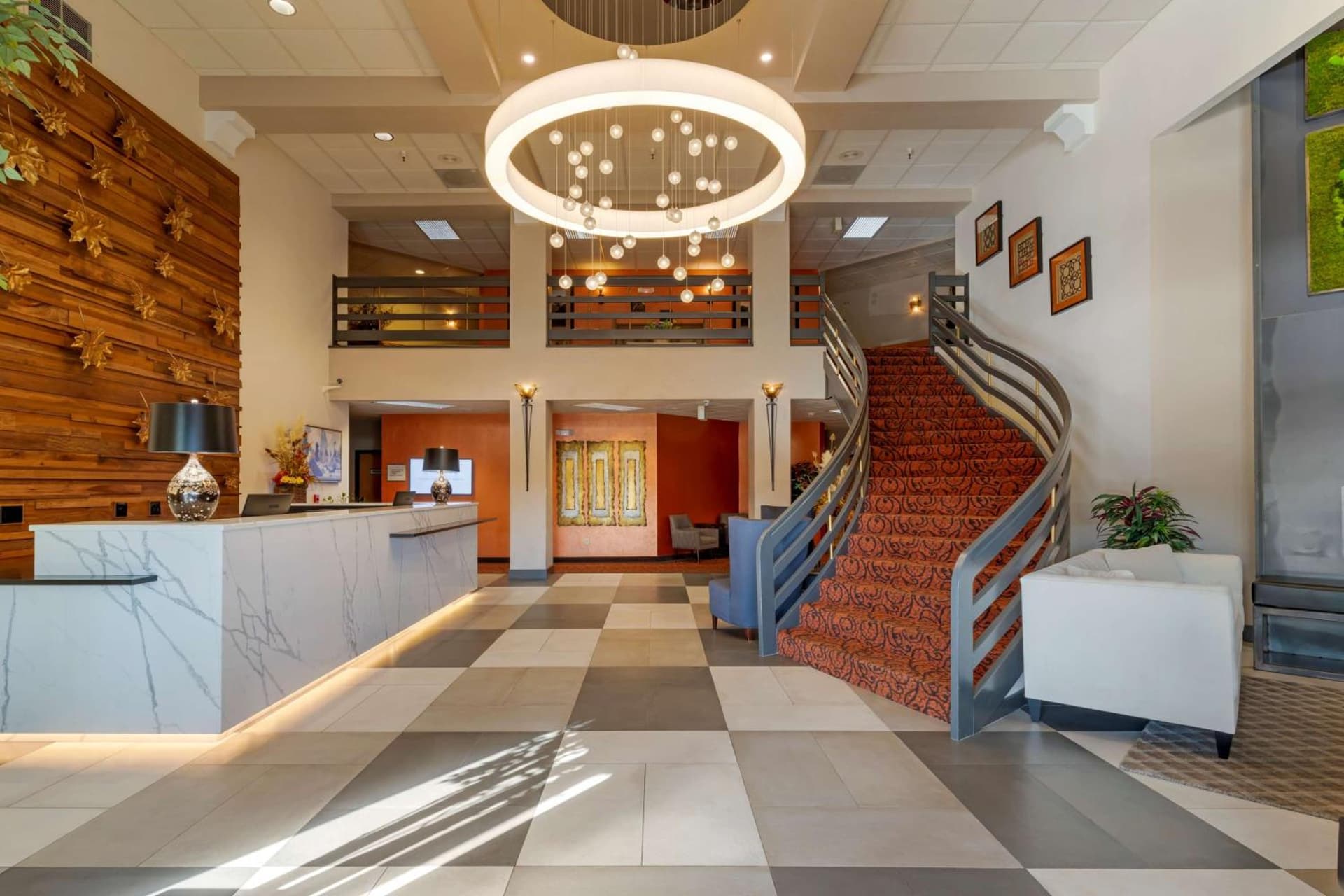 Best Western Plus Mill Creek Inn interior in Salem, OR — gallery photo 2