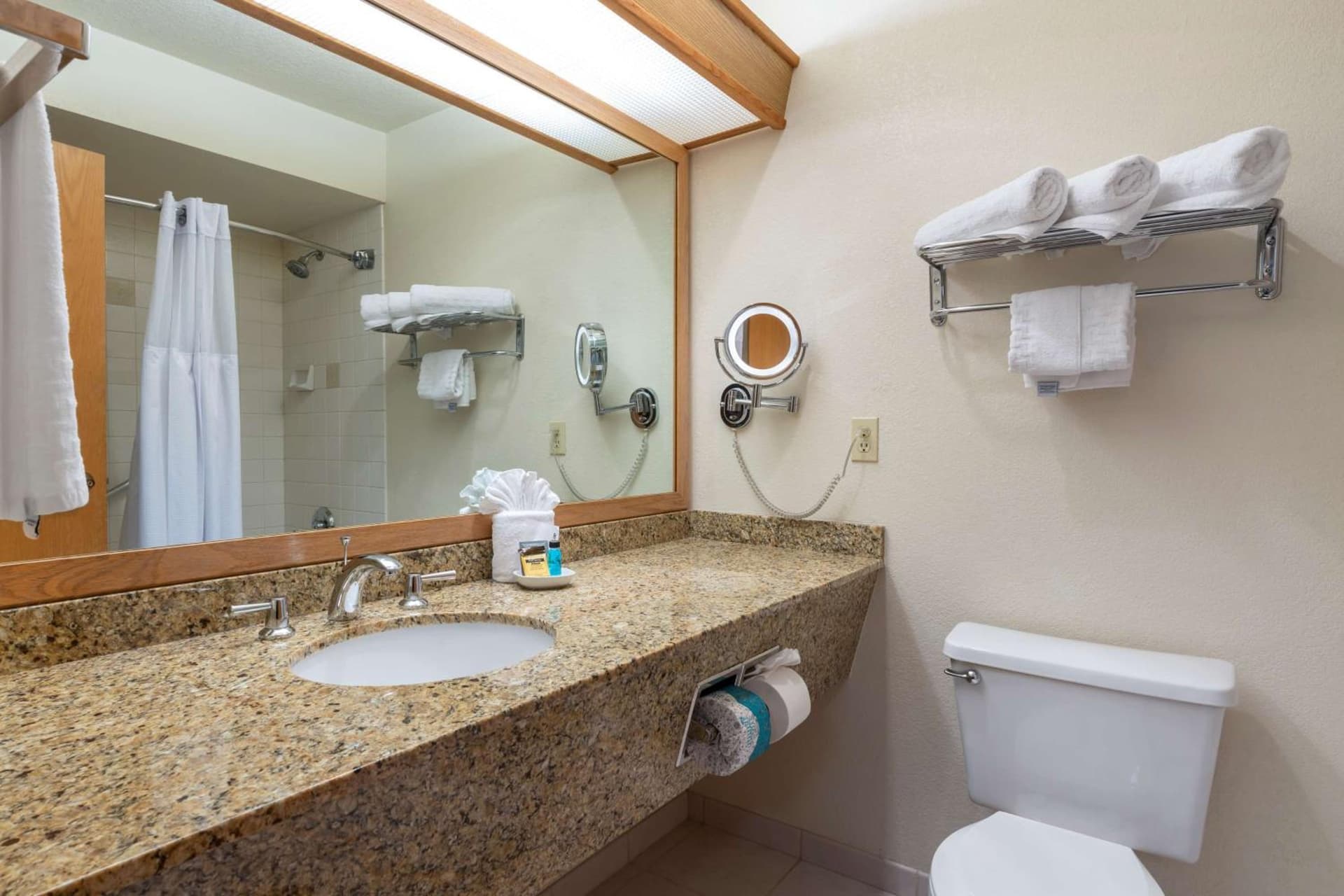 Best Western Plus Mill Creek Inn gallery photo in Salem, OR — image 8
