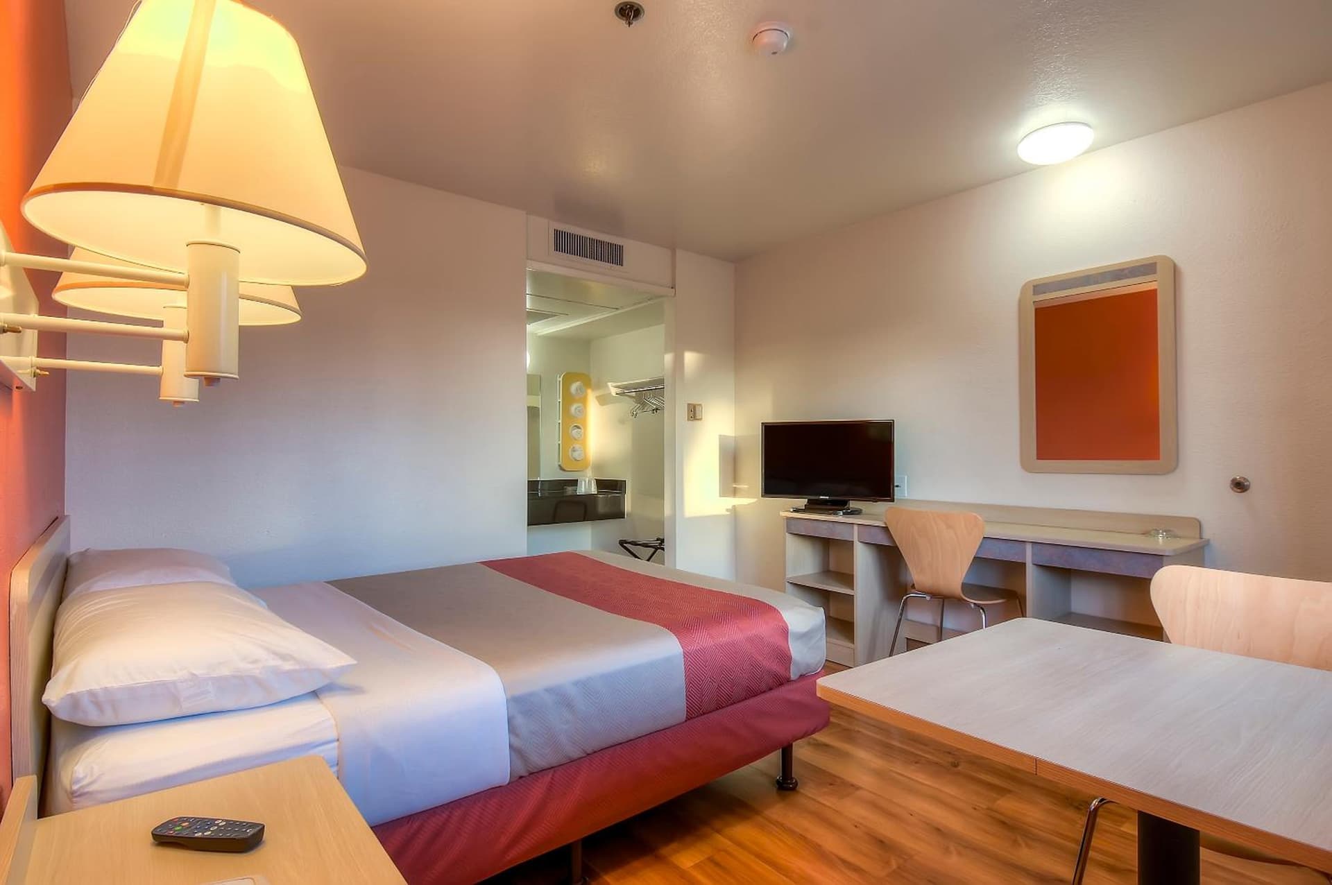 Motel 6-Oceanside, CA gallery photo in Oceanside, CA — image 8