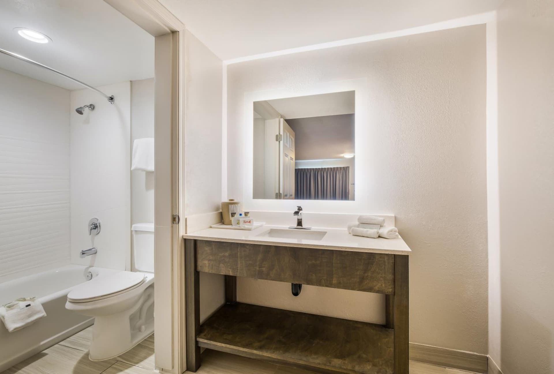 Days Inn by Wyndham Chula Vista-San Diego gallery photo in Chula Vista, CA — image 25