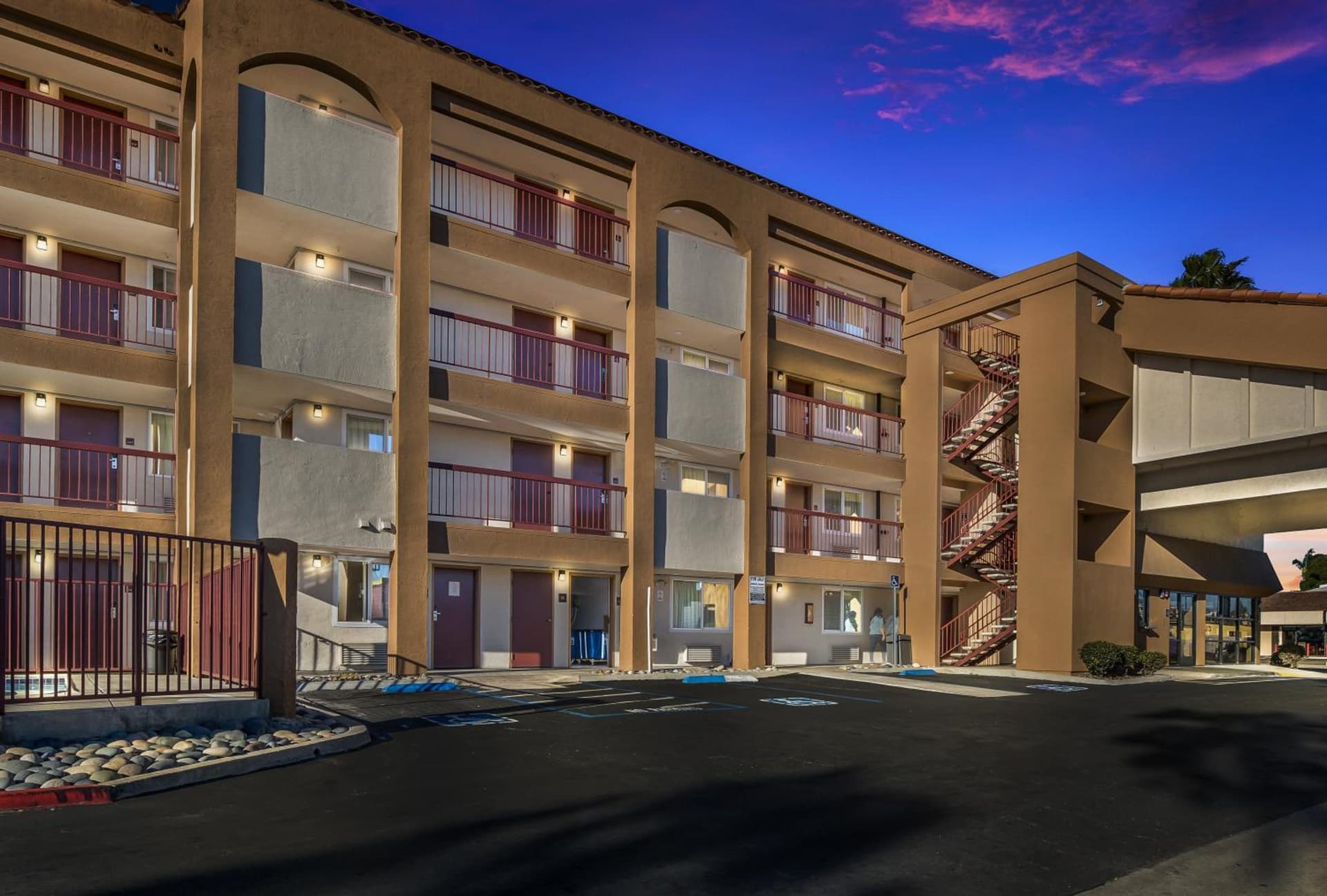 Days Inn by Wyndham Chula Vista-San Diego gallery photo in Chula Vista, CA — image 20