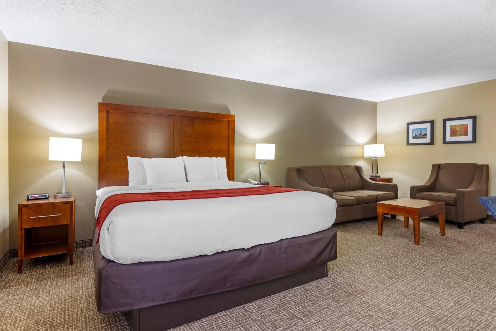 Comfort Inn Matthews / Charlotte gallery photo in Matthews, NC — image 35