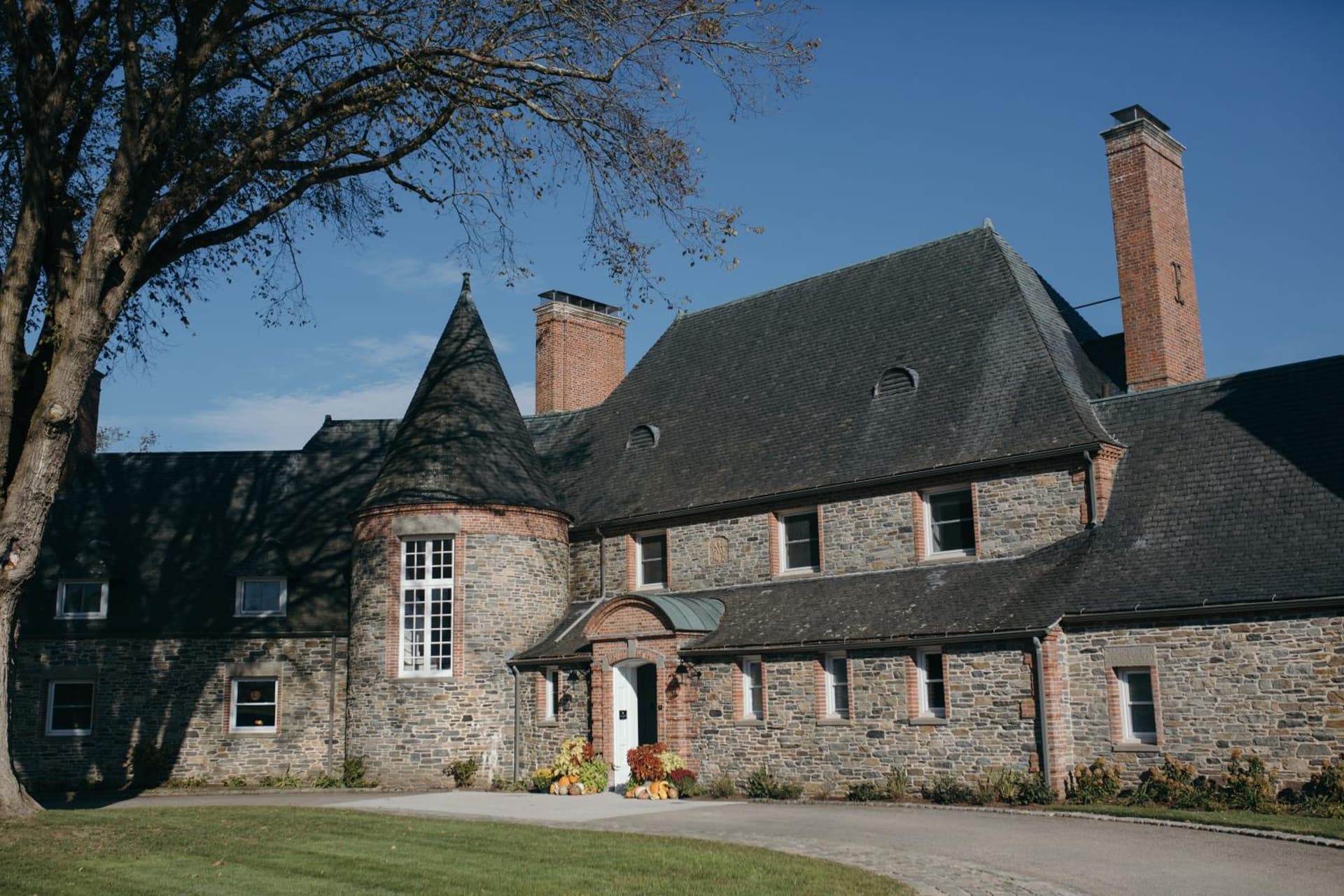 Shepherd’s Run exterior or lobby in South Kingstown, RI — main listing photo