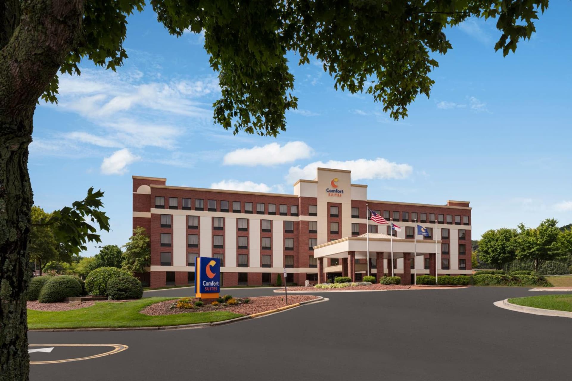 Comfort Suites Outlet Center gallery photo in Asheville, NC — image 4