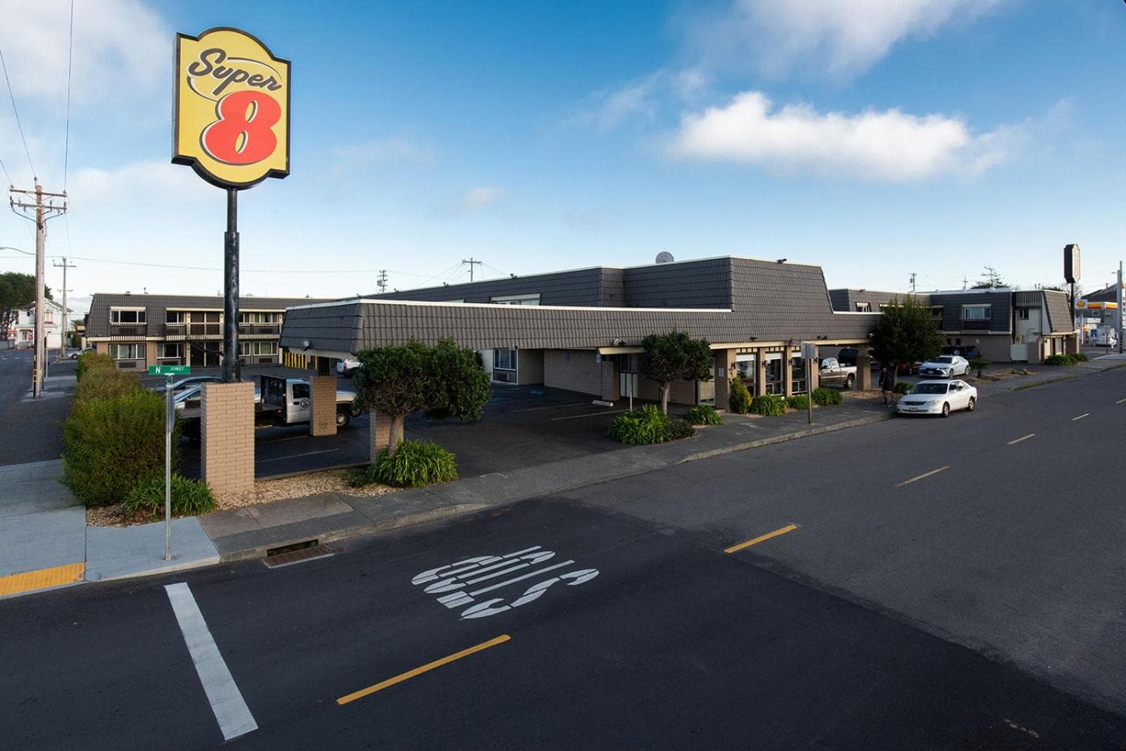 Super 8 by Wyndham Eureka featured exterior or lobby in Eureka, CA — similar hotel