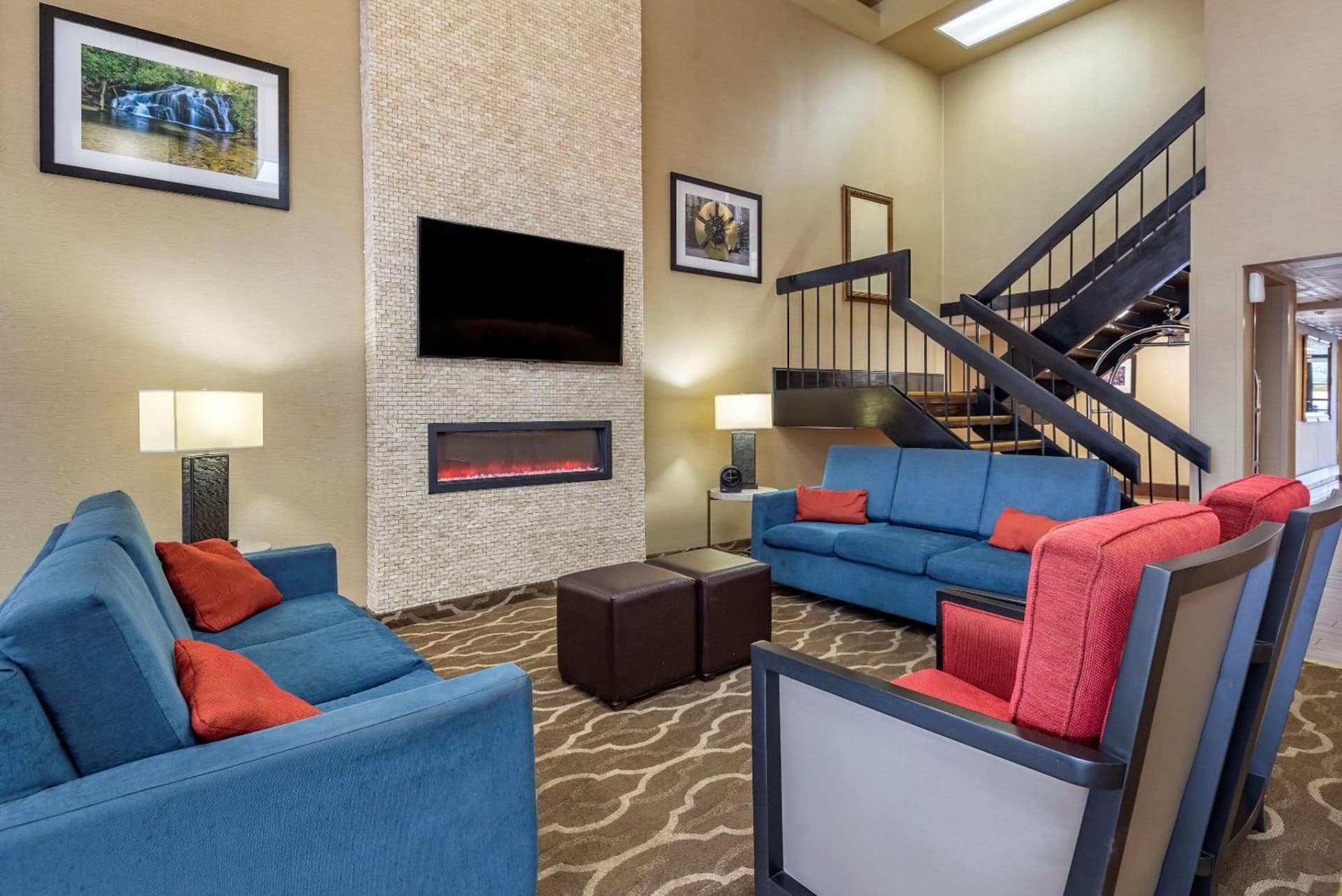 Comfort Inn Matthews / Charlotte property views in Matthews, NC — gallery photo 3