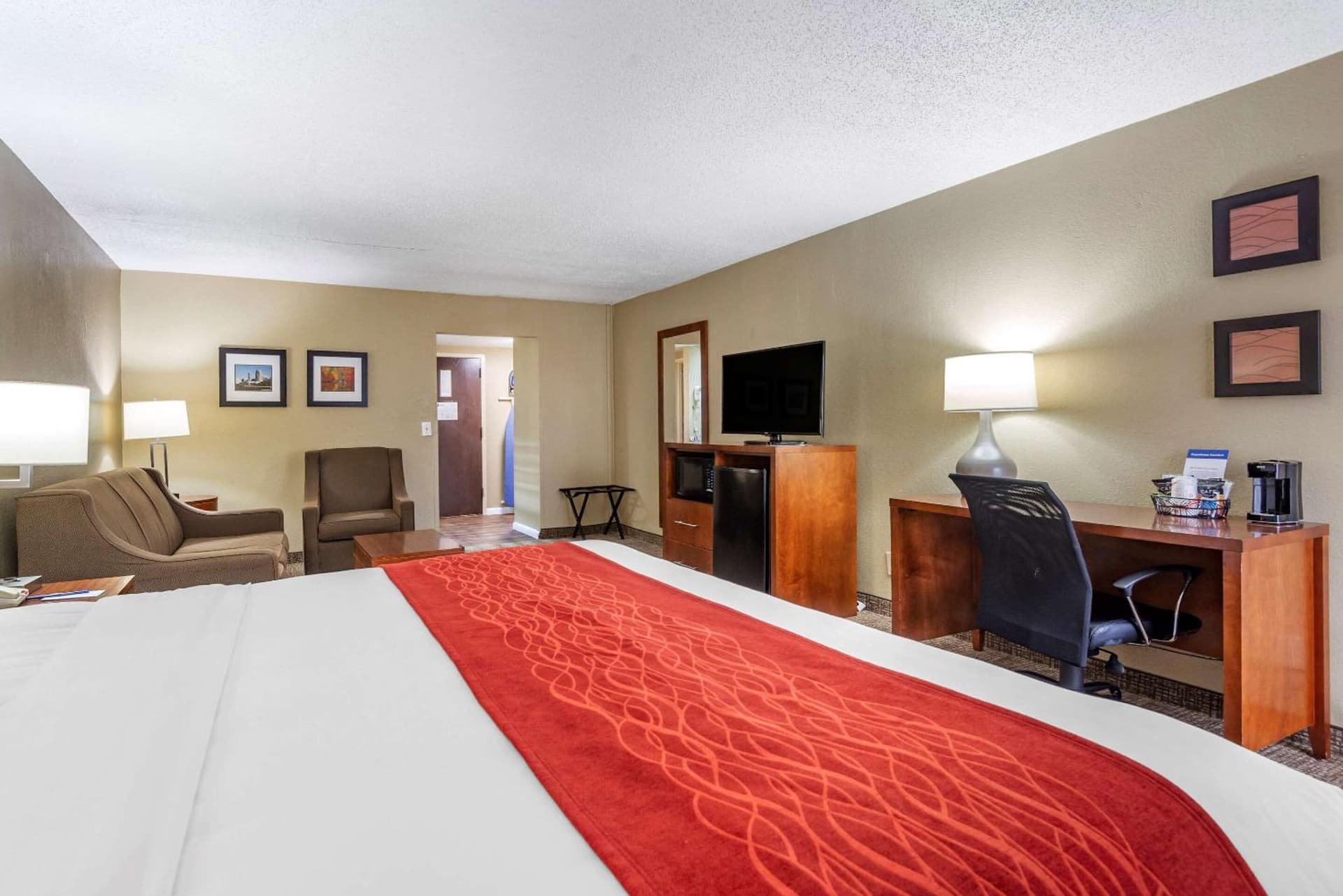 Comfort Inn Matthews / Charlotte gallery photo in Matthews, NC — image 27