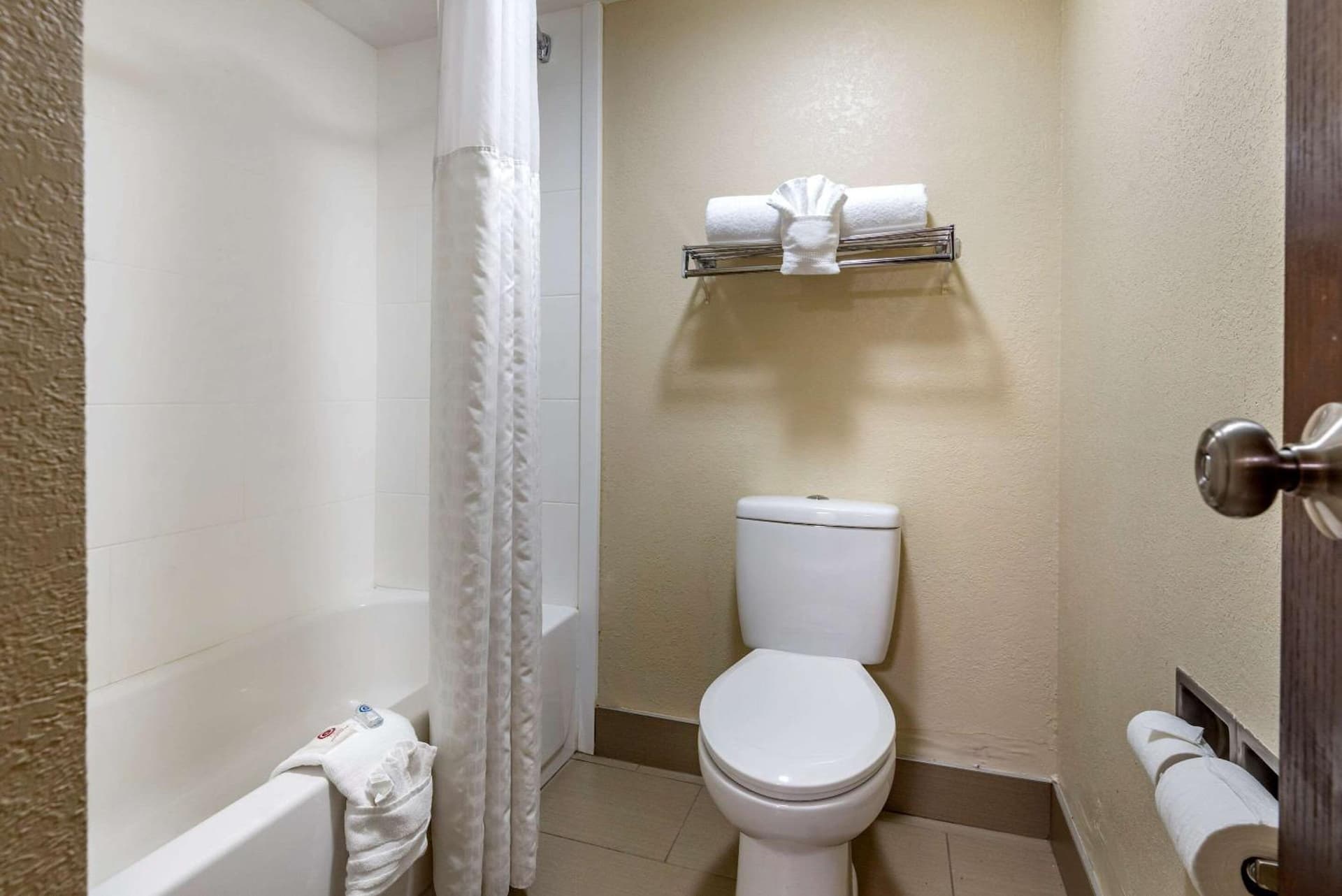 Comfort Inn Matthews / Charlotte gallery photo in Matthews, NC — image 26
