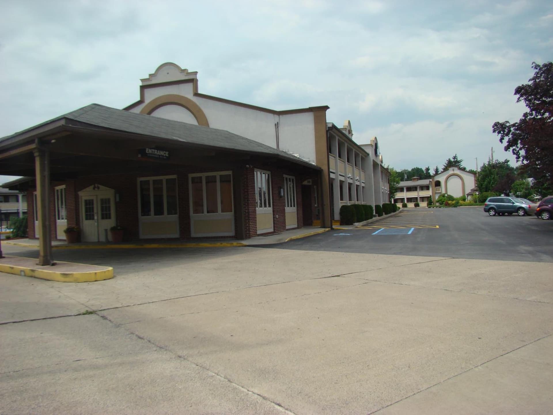 Aderi Hotel Lewisburg — hotel in Lewisburg, Pennsylvania