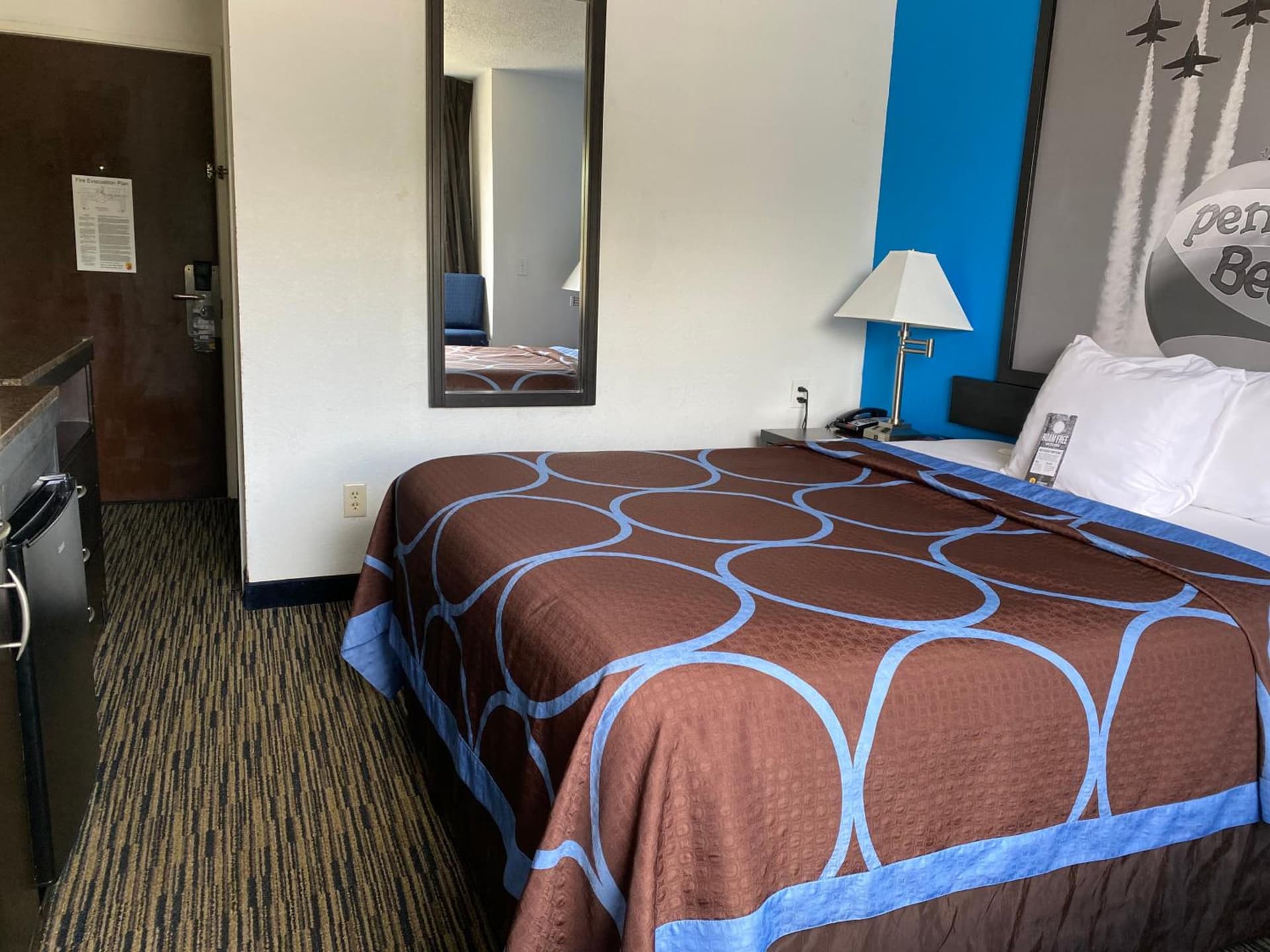 Super 8 by Wyndham Pensacola gallery photo in Pensacola, FL — image 15