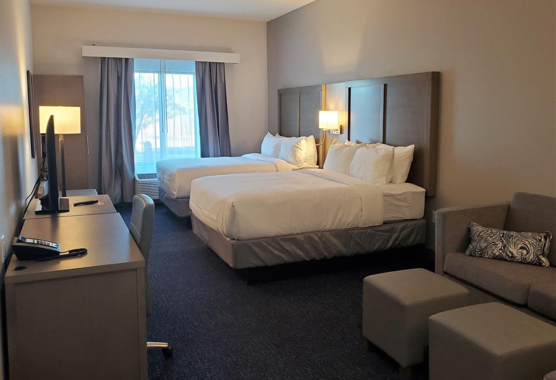 Comfort Suites Scottsdale Talking Stick Entertainment District gallery photo in Scottsdale, AZ — image 15