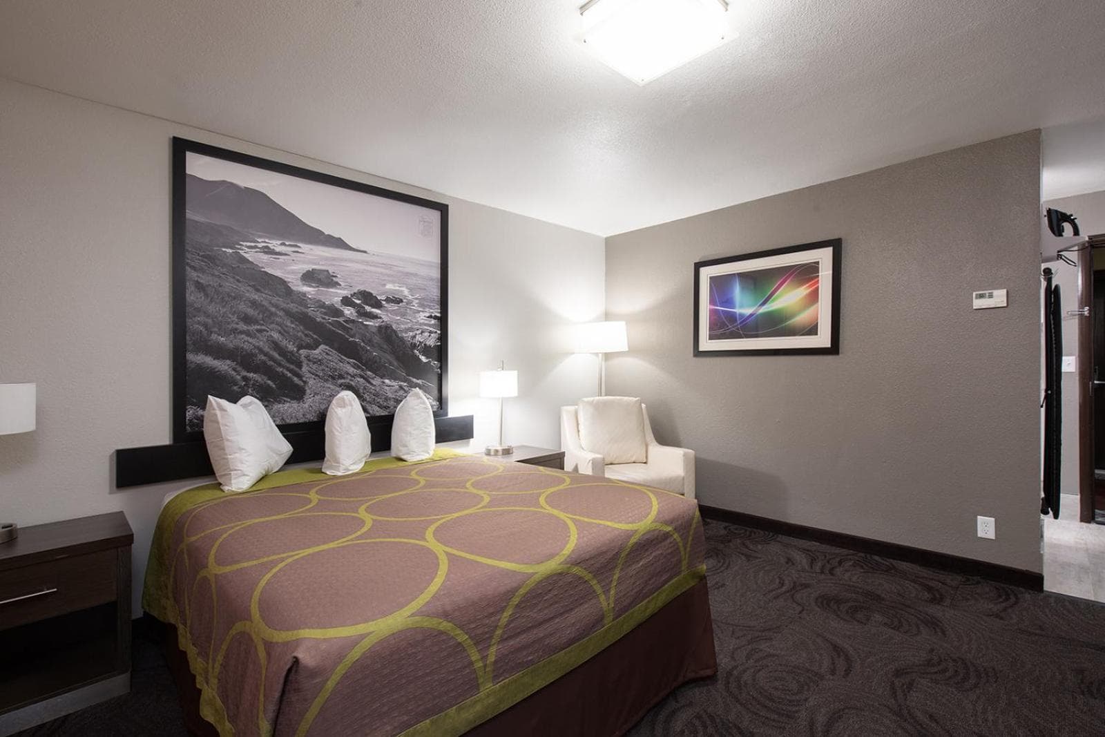 Super 8 by Wyndham Eureka interior in Eureka, CA — gallery photo 2