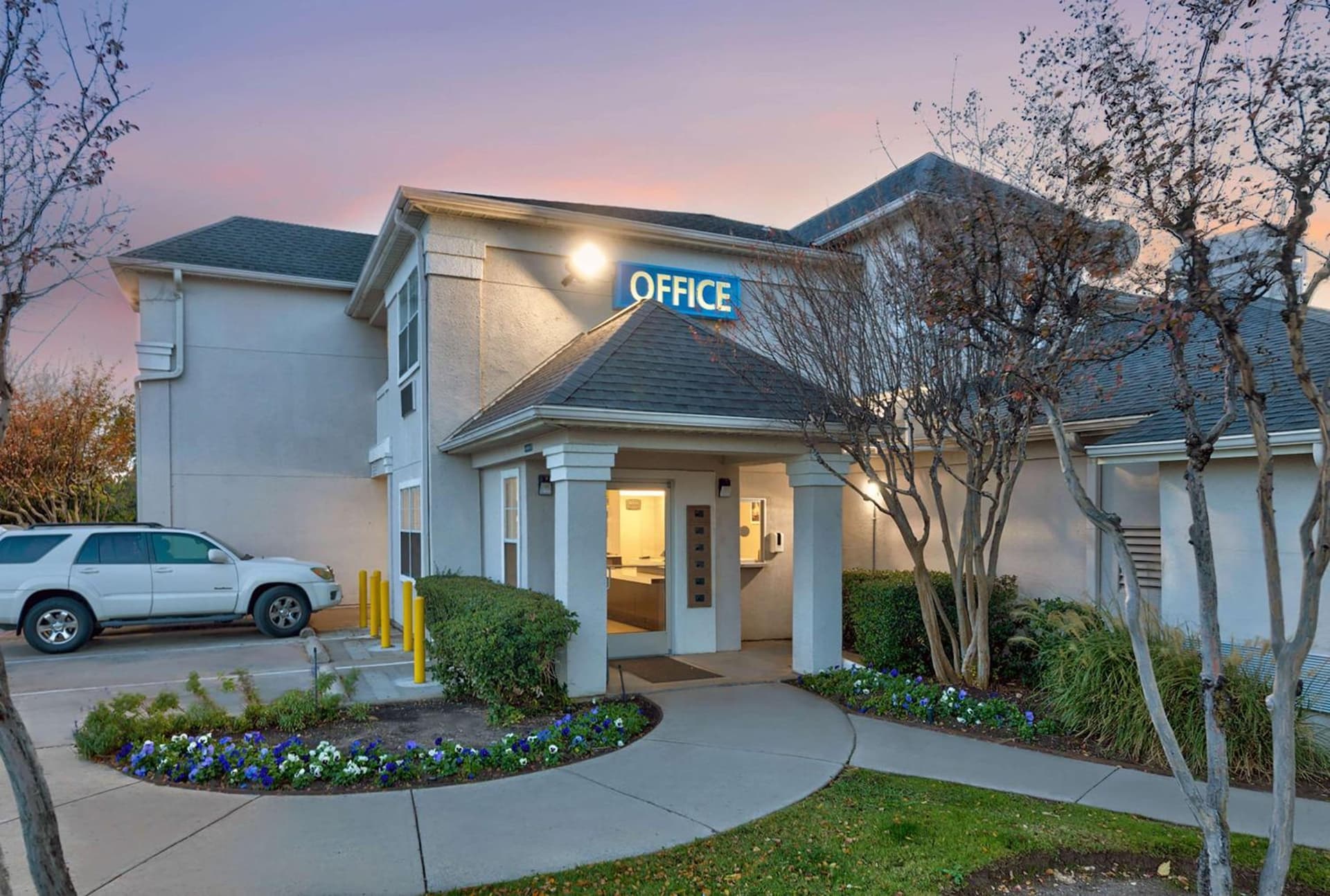 Studio 6-North Richland Hills, TX - Fort Worth property views in North Richland Hills, TX — gallery photo 3