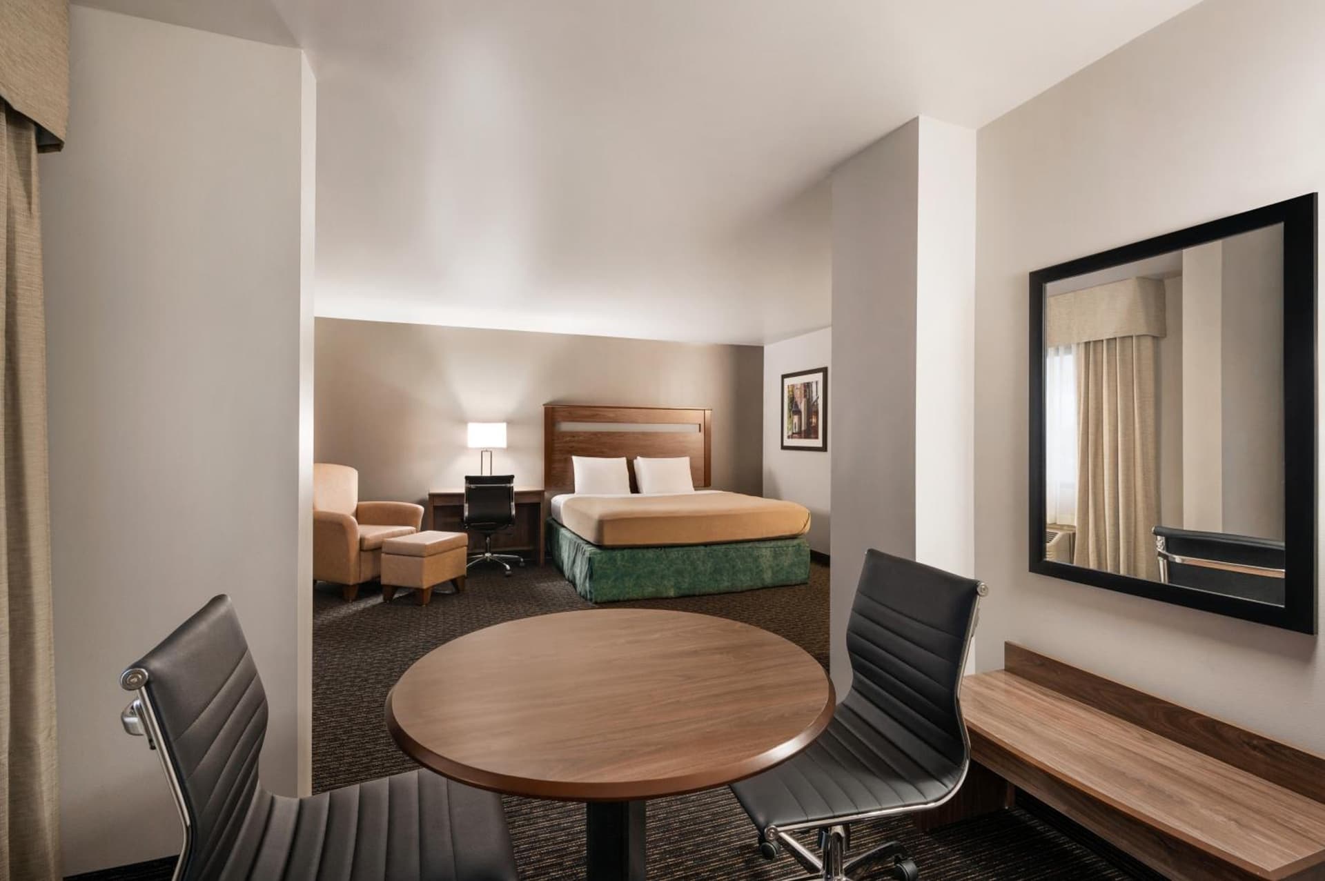 Baymont by Wyndham Buffalo gallery photo in Buffalo, NY — image 16