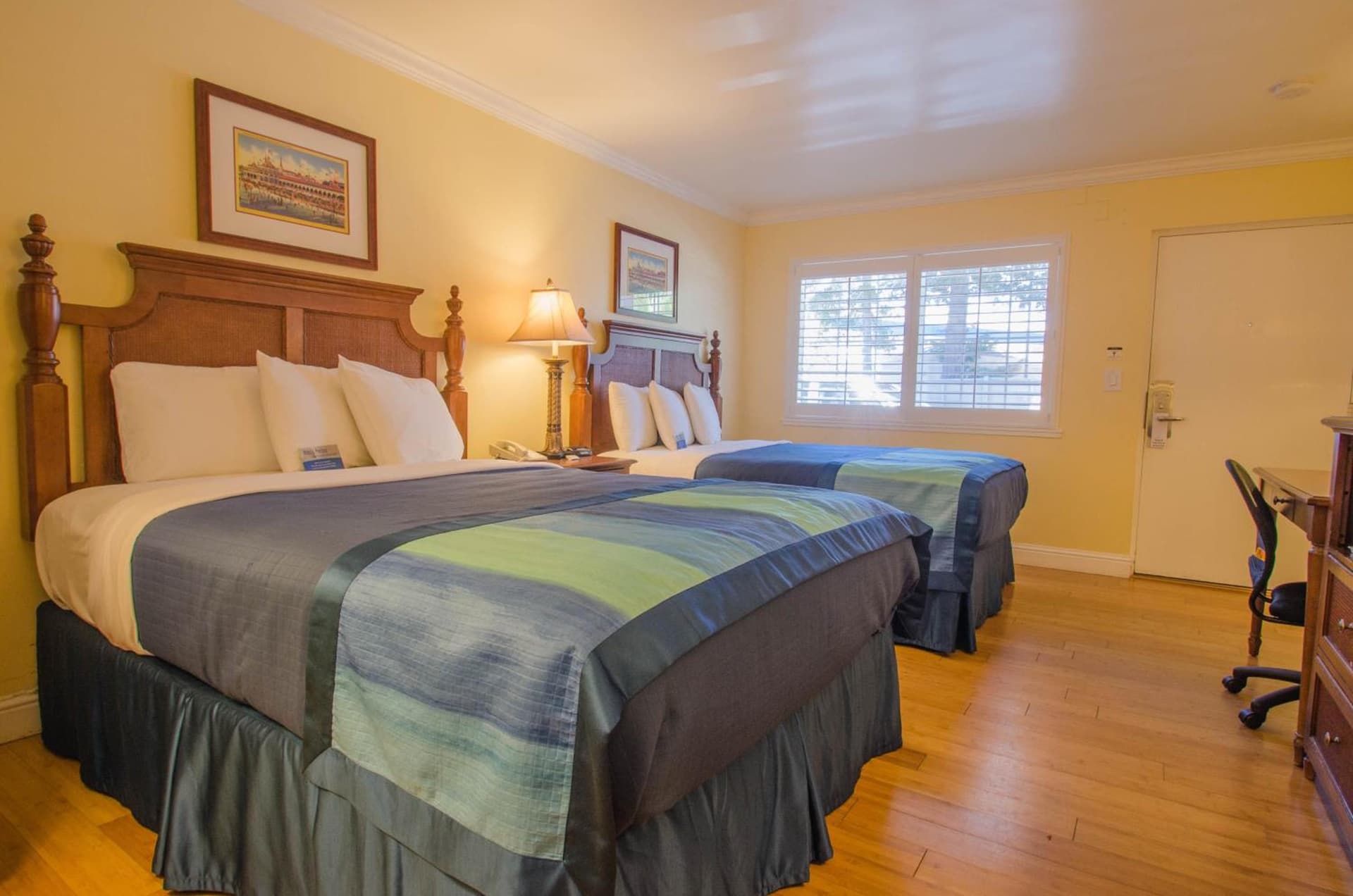 Continental Inn gallery photo in Santa Cruz, CA — image 9