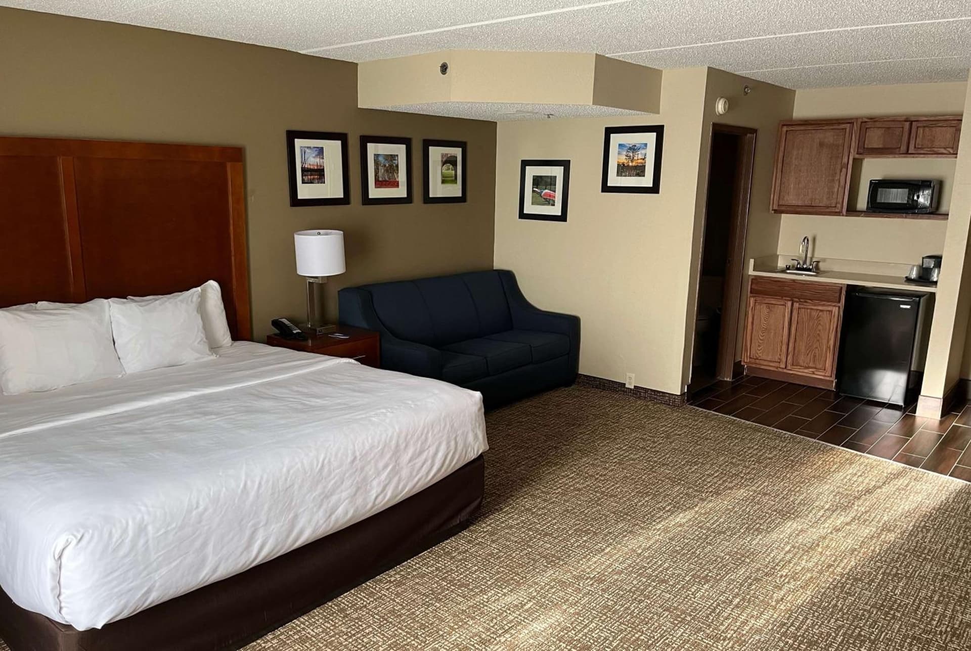 Wingate by Wyndham Clearfield interior in Clearfield, PA — gallery photo 2