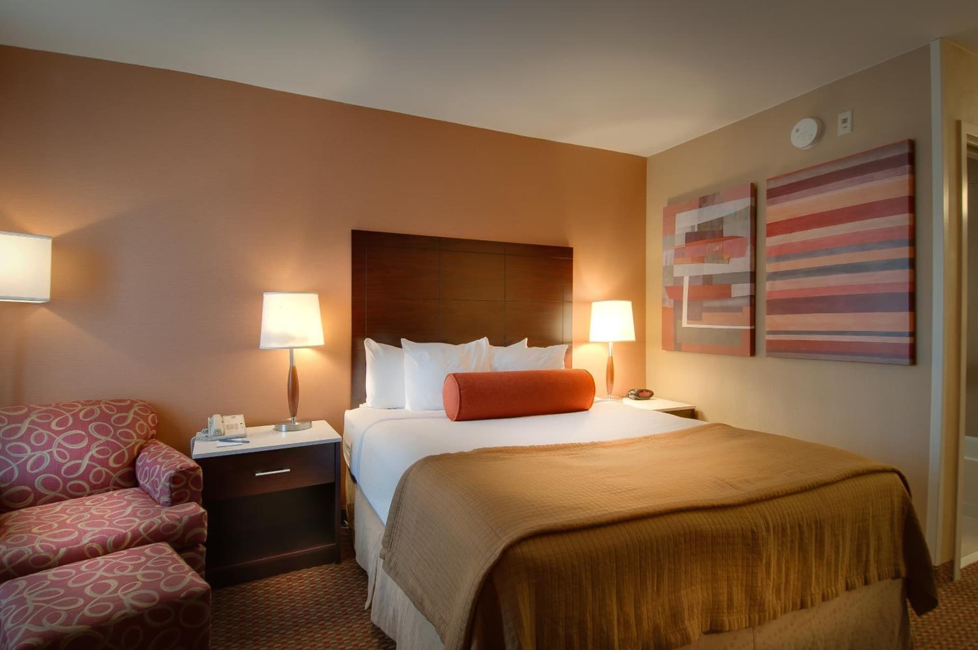 Best Western Plus Rancho Cordova Inn gallery photo in Rancho Cordova, CA — image 31