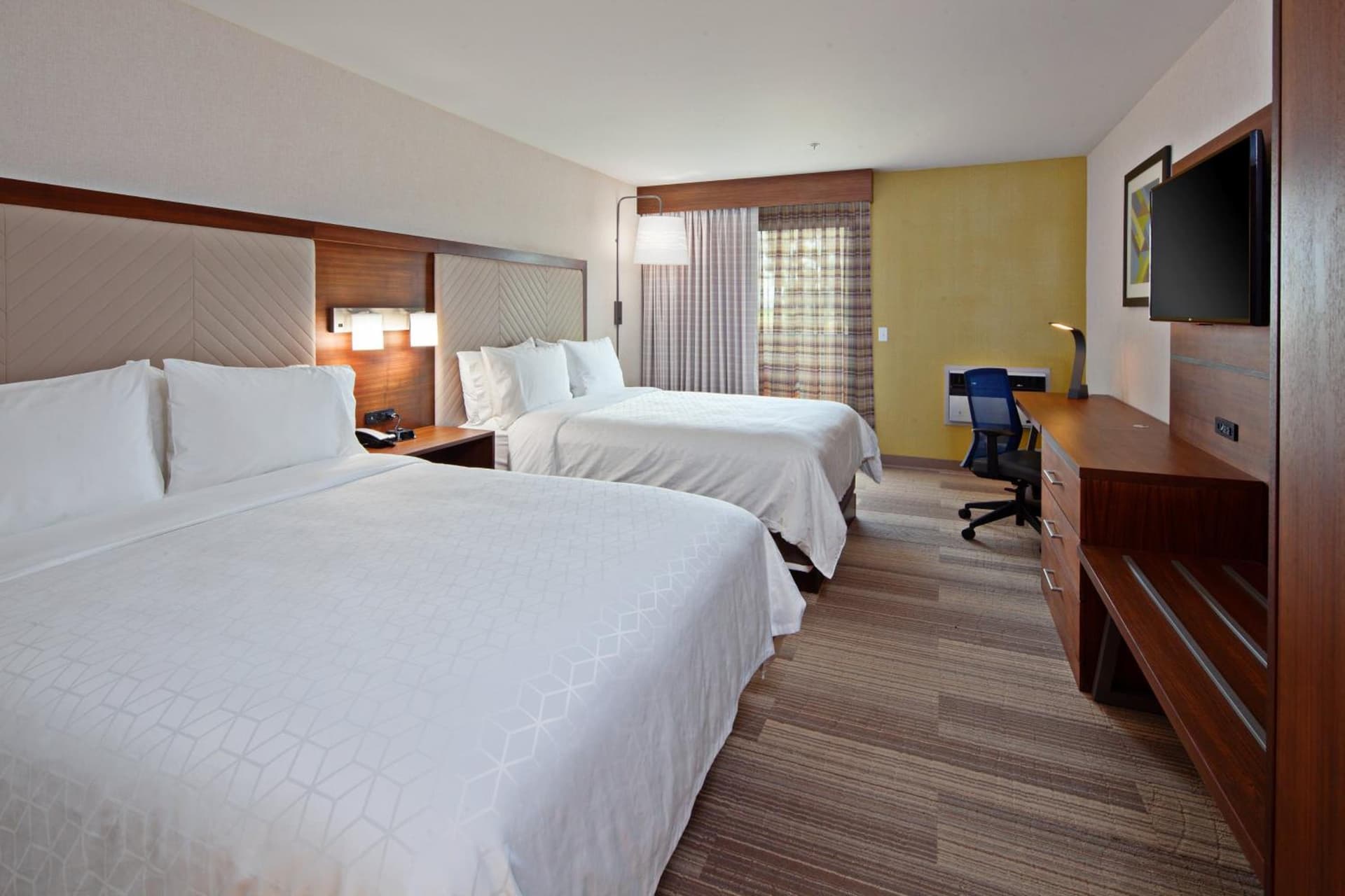 Holiday Inn Express Hotel & Suites Ventura Harbor by IHG gallery photo in Ventura, CA — image 14