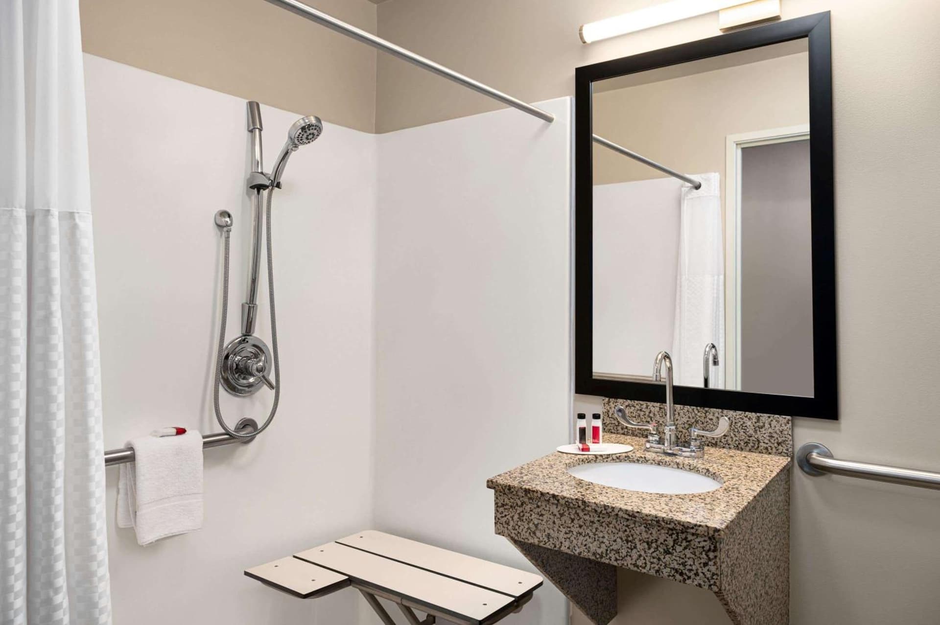 Baymont by Wyndham Buffalo gallery photo in Buffalo, NY — image 35