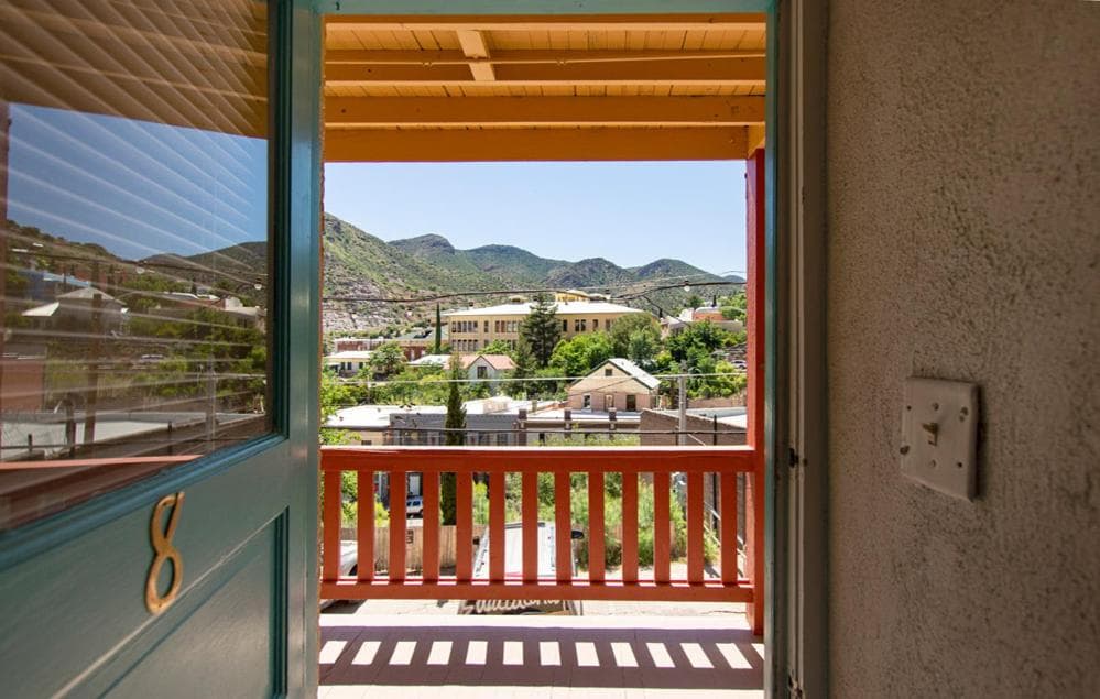 Eldorado Suites Hotel interior in Bisbee, AZ — gallery photo 2