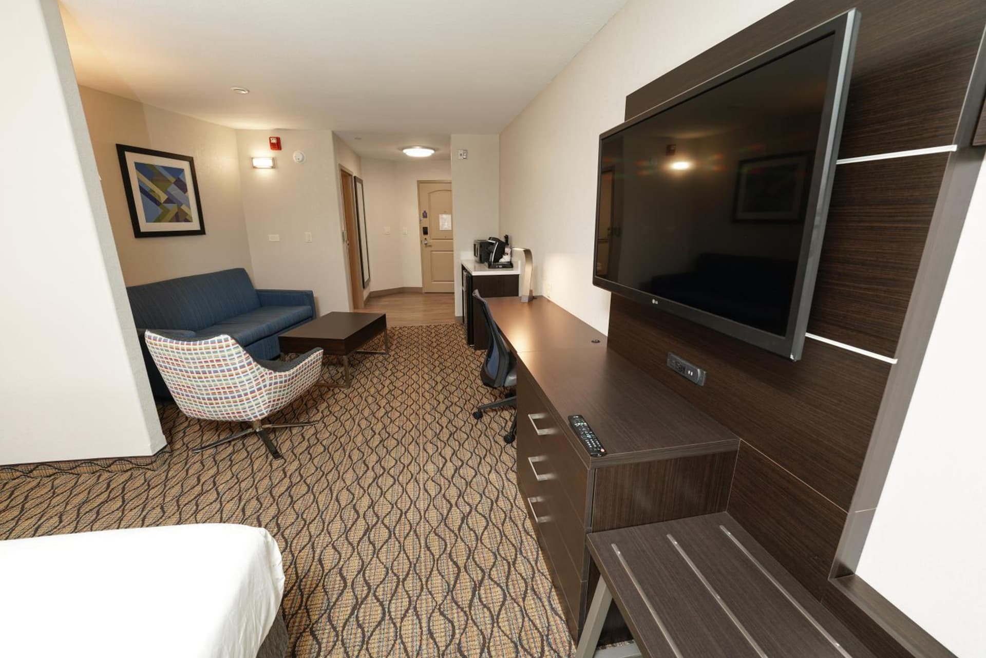 Holiday Inn Express and Suites Springfield Medical District by IHG gallery photo in Springfield, MO — image 12