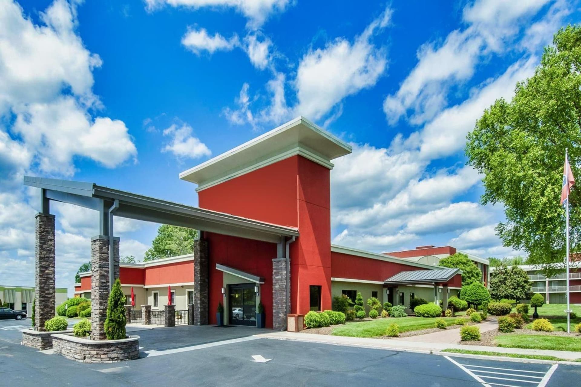 Days Inn & Suites by Wyndham Johnson City gallery photo in Johnson City, TN — image 20