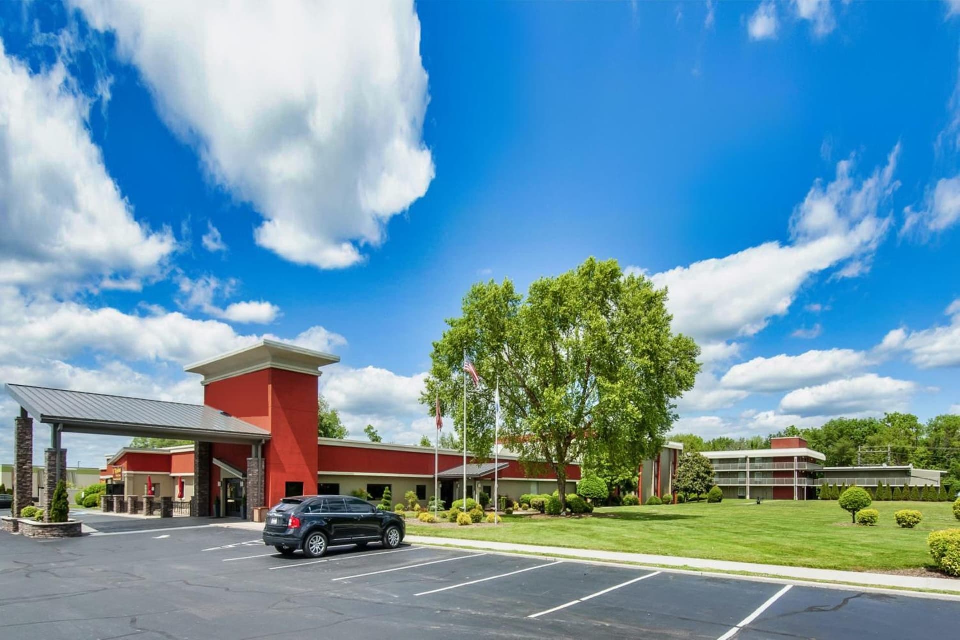 Days Inn & Suites by Wyndham Johnson City gallery photo in Johnson City, TN — image 11