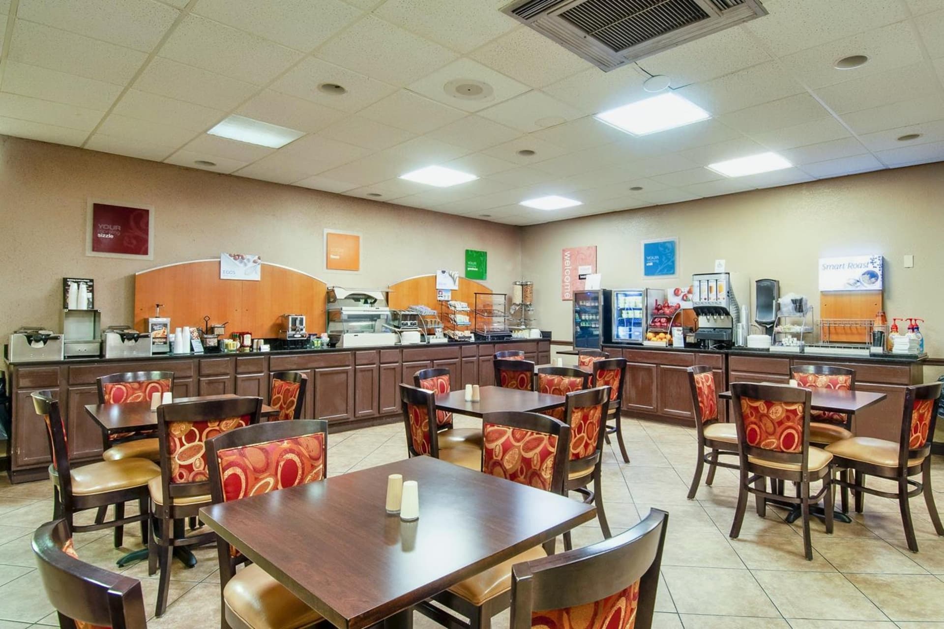 Days Inn & Suites by Wyndham Johnson City gallery photo in Johnson City, TN — image 30
